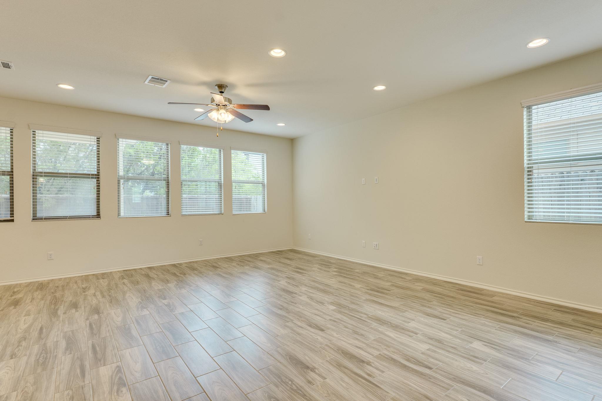 13519 Feldspar Dr, Austin, TX 78729