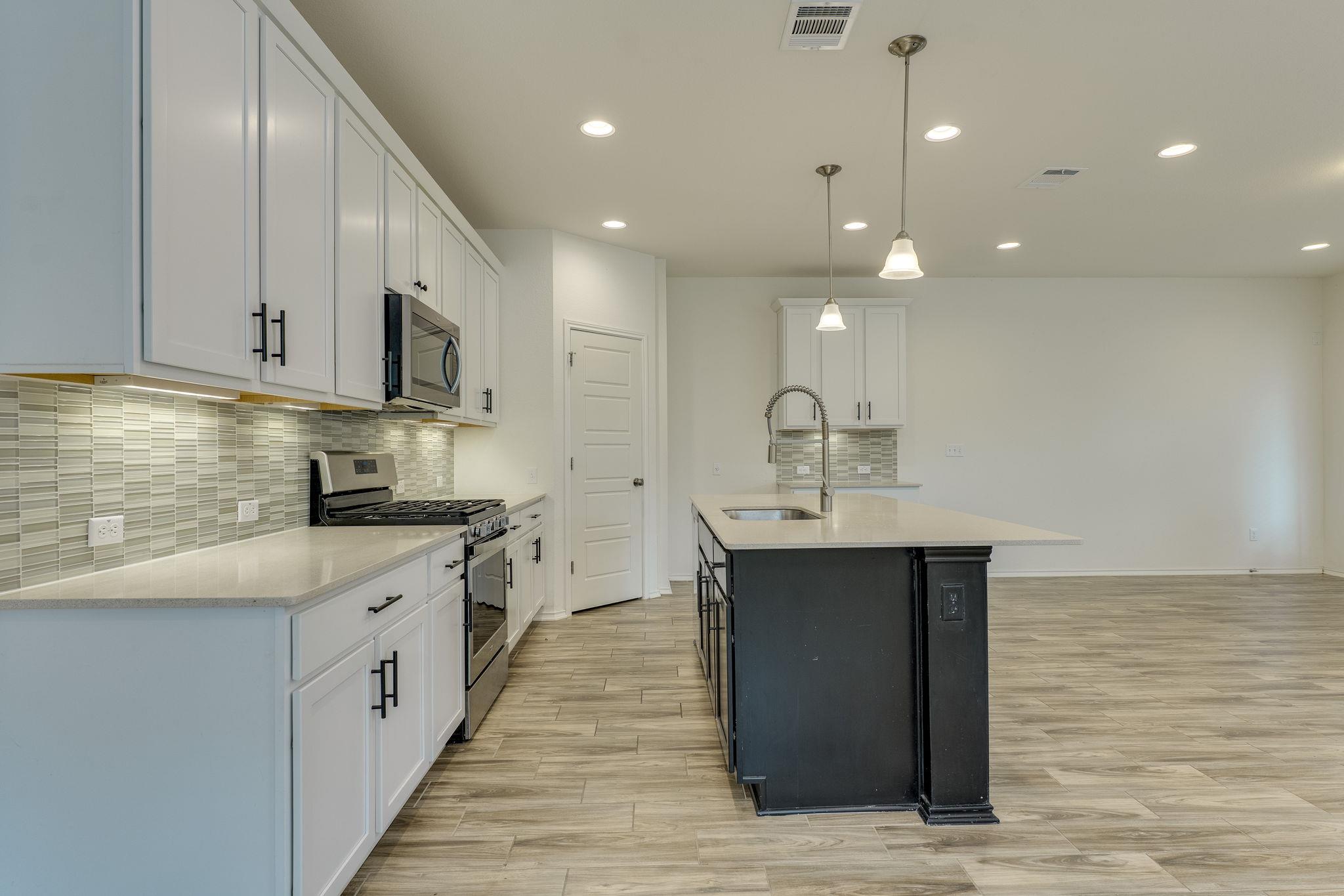 13519 Feldspar Dr, Austin, TX 78729