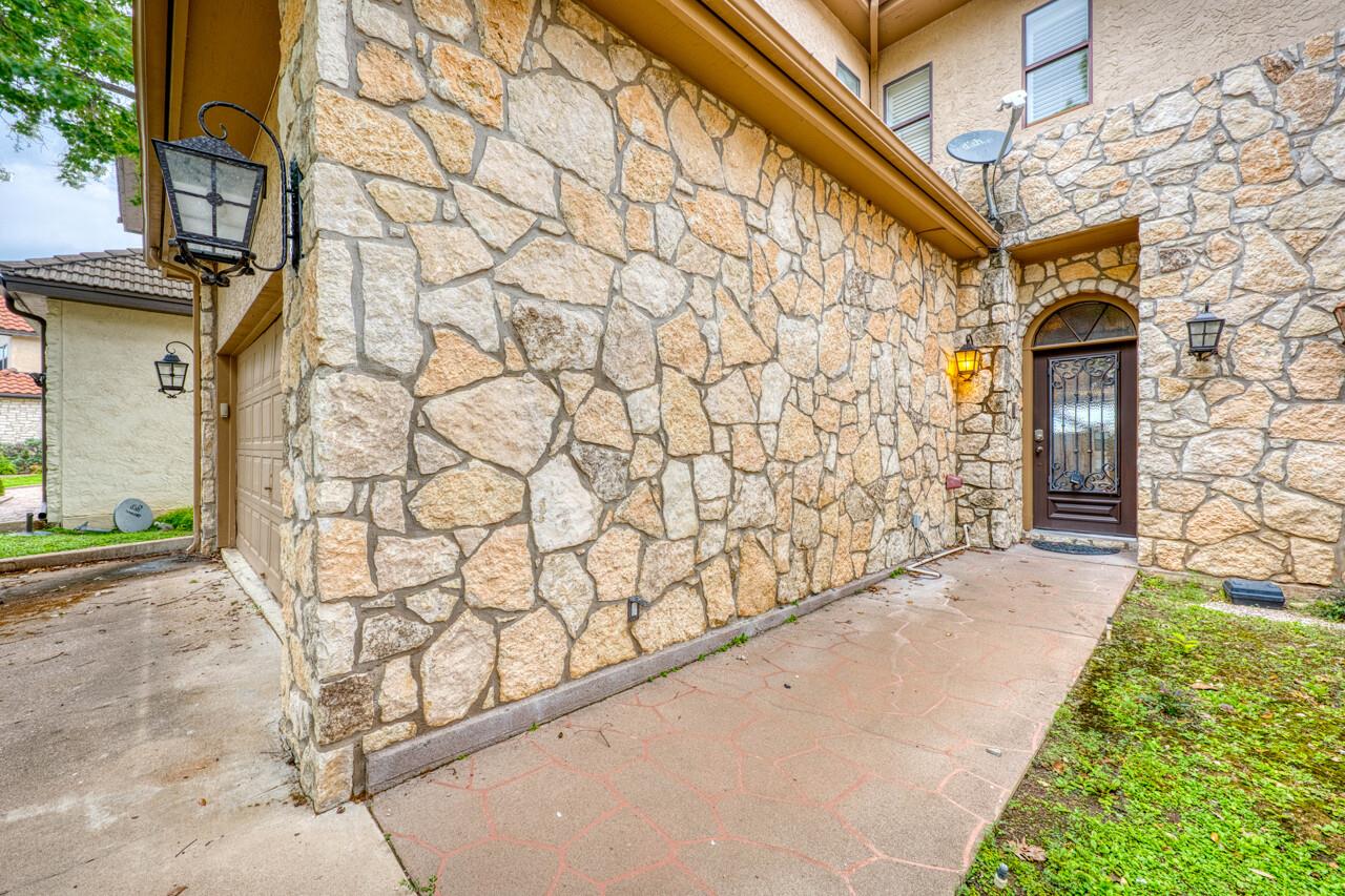 1103 The Cape Rd # 2, Horseshoe Bay, TX 78657