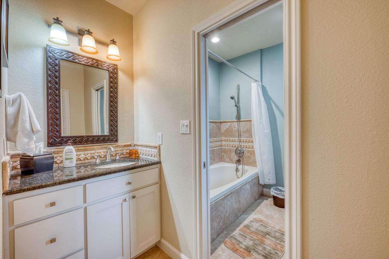 1103 The Cape Rd # 2, Horseshoe Bay, TX 78657