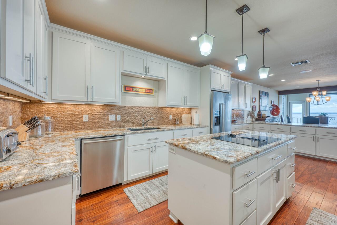 1103 The Cape Rd # 2, Horseshoe Bay, TX 78657