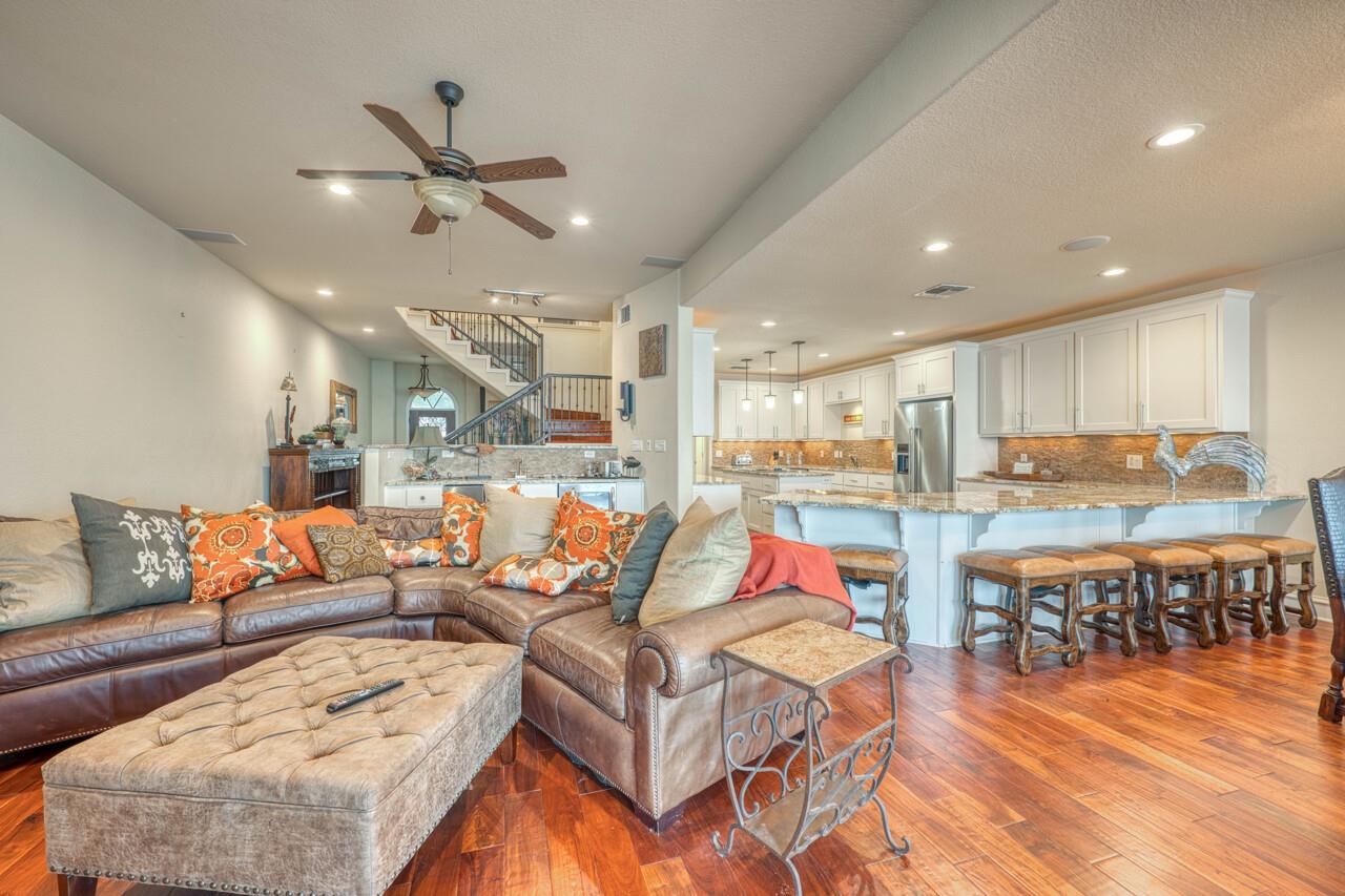 1103 The Cape Rd # 2, Horseshoe Bay, TX 78657