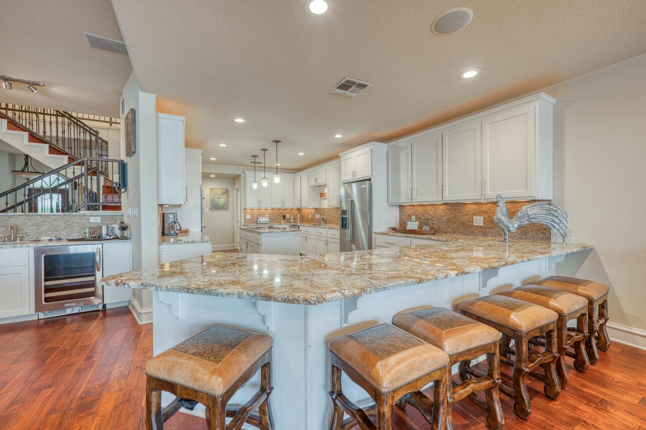 1103 The Cape Rd # 2, Horseshoe Bay, TX 78657
