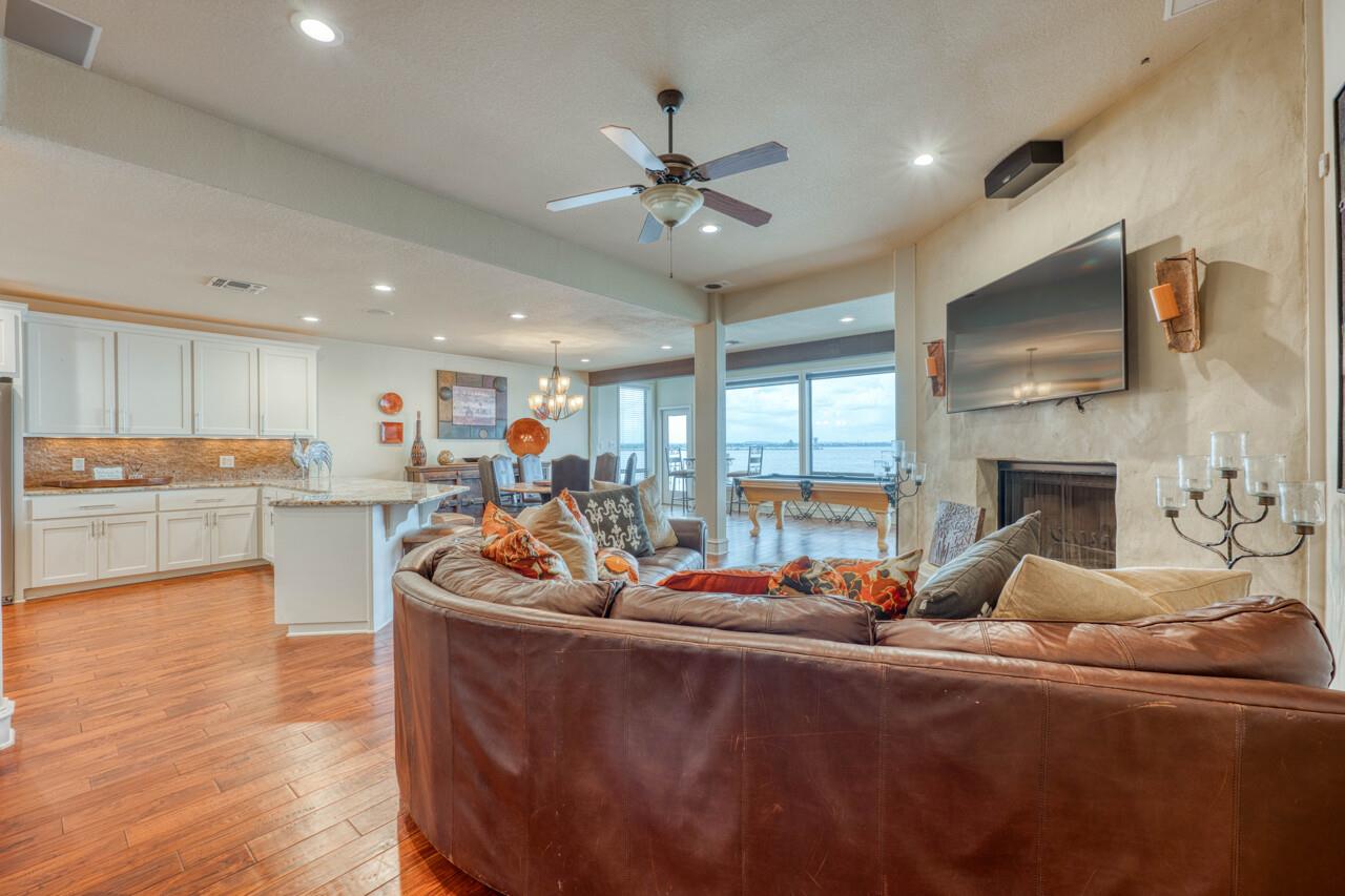 1103 The Cape Rd # 2, Horseshoe Bay, TX 78657