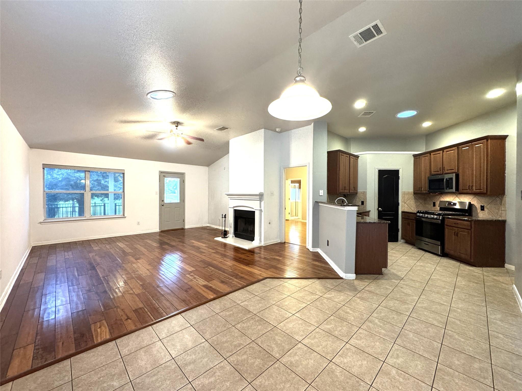807 Centerbrook Pl, Round Rock, TX 78665
