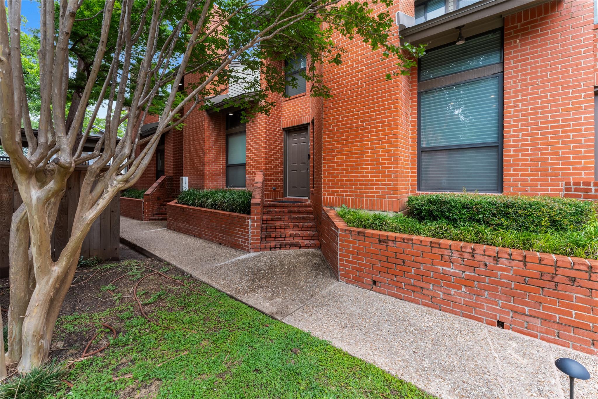 510 W 18th St # 106, Austin, TX 78701