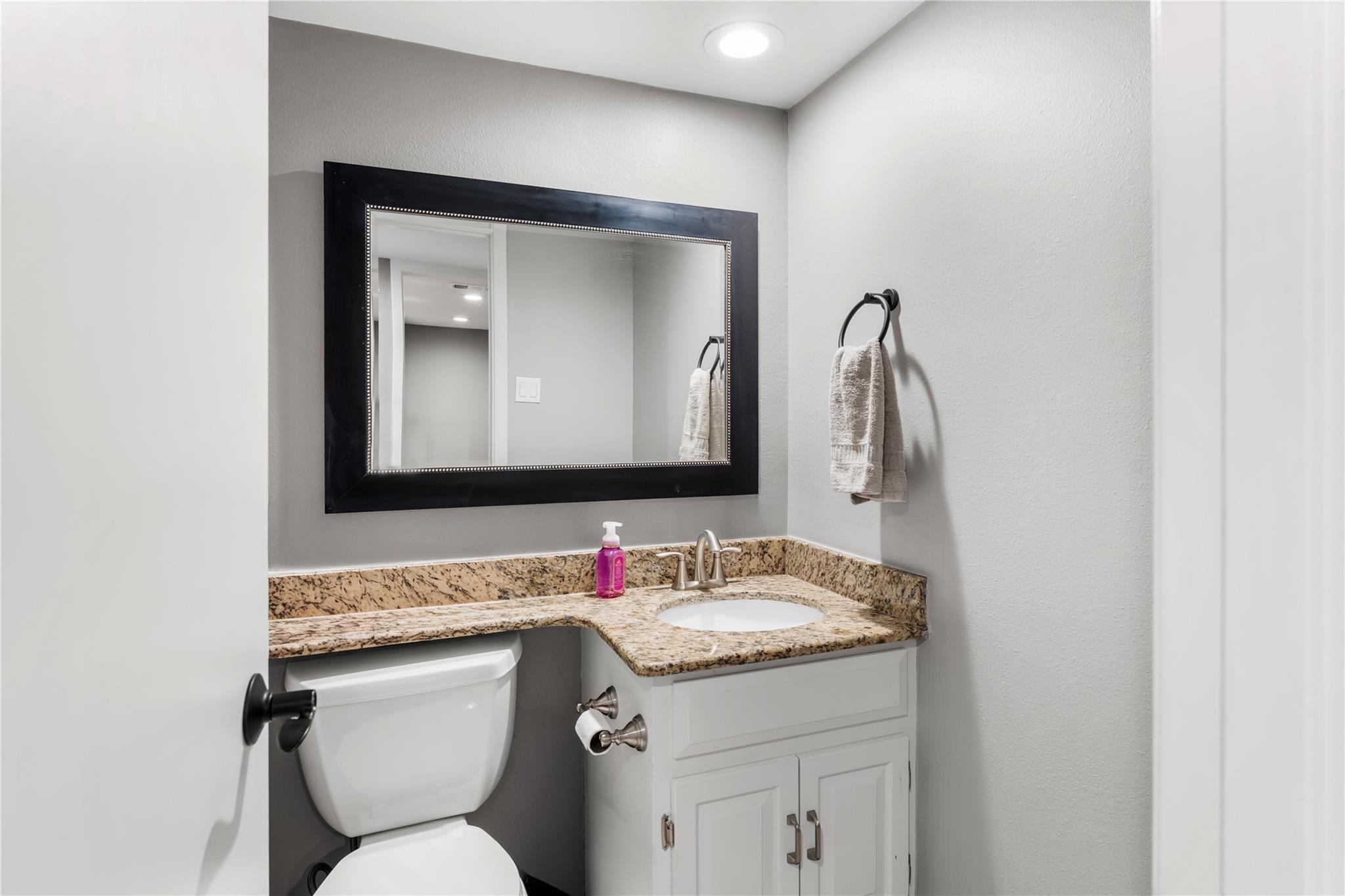 510 W 18th St # 106, Austin, TX 78701