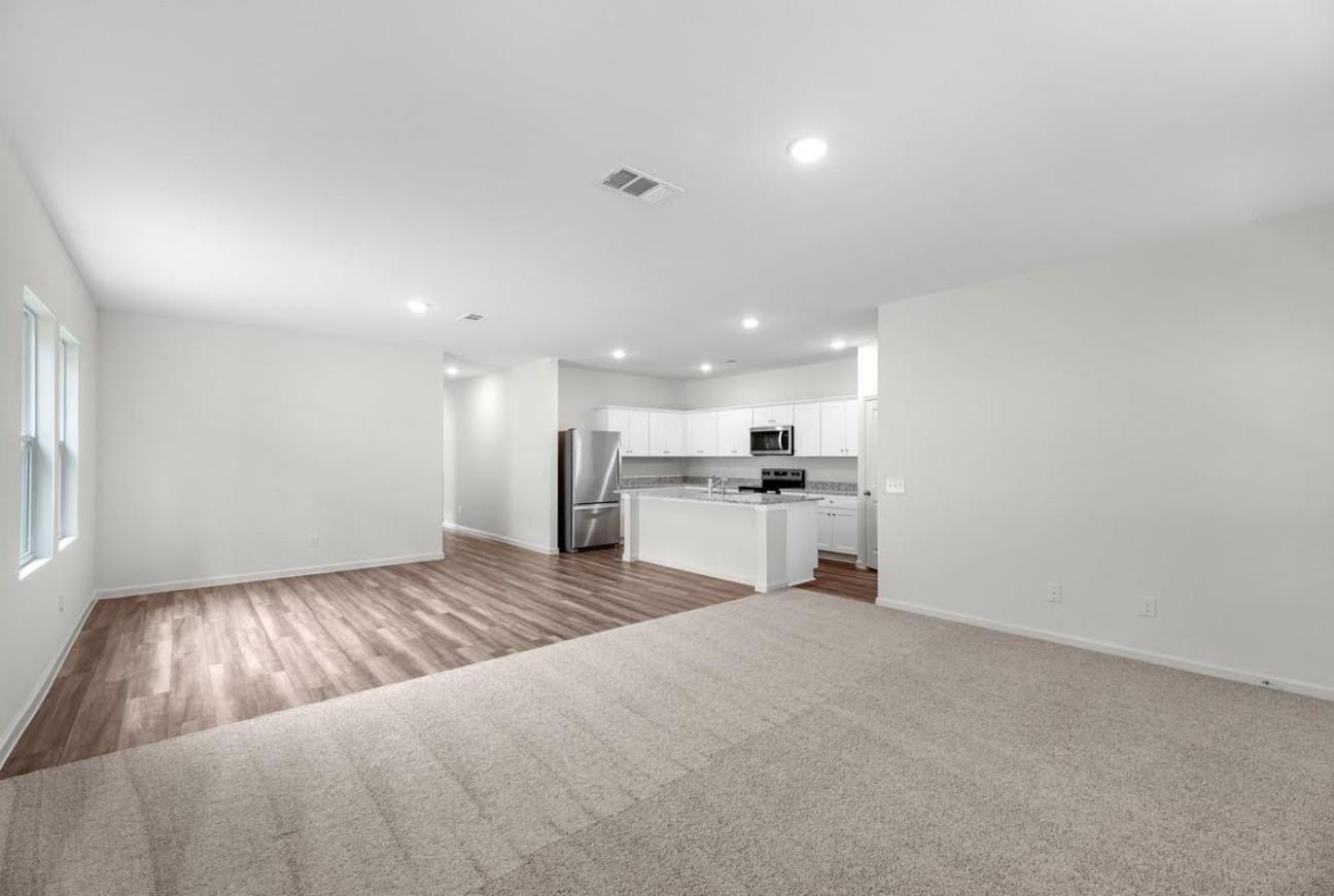 12817 Kentucky Warbler Dr, Buda, TX 78610
