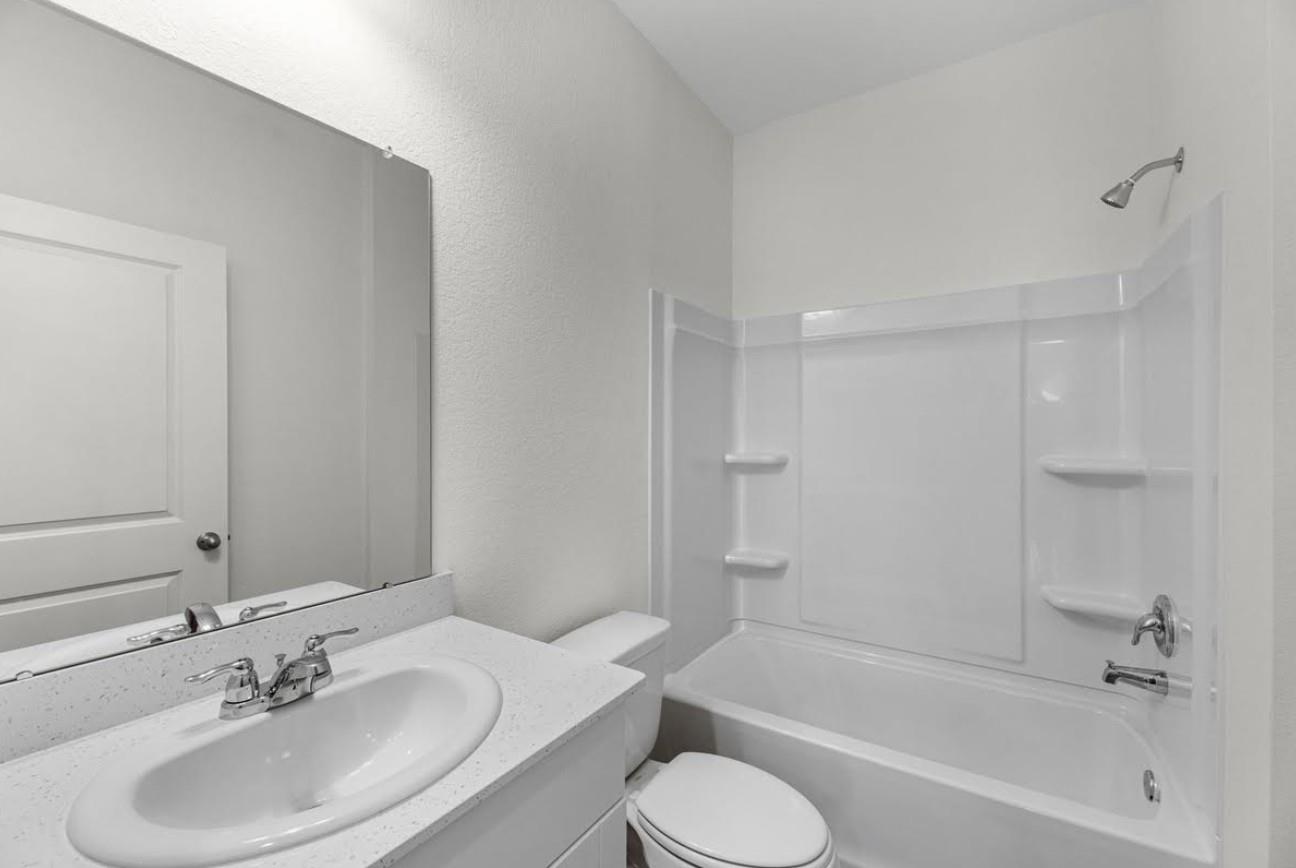 12817 Kentucky Warbler Dr, Buda, TX 78610