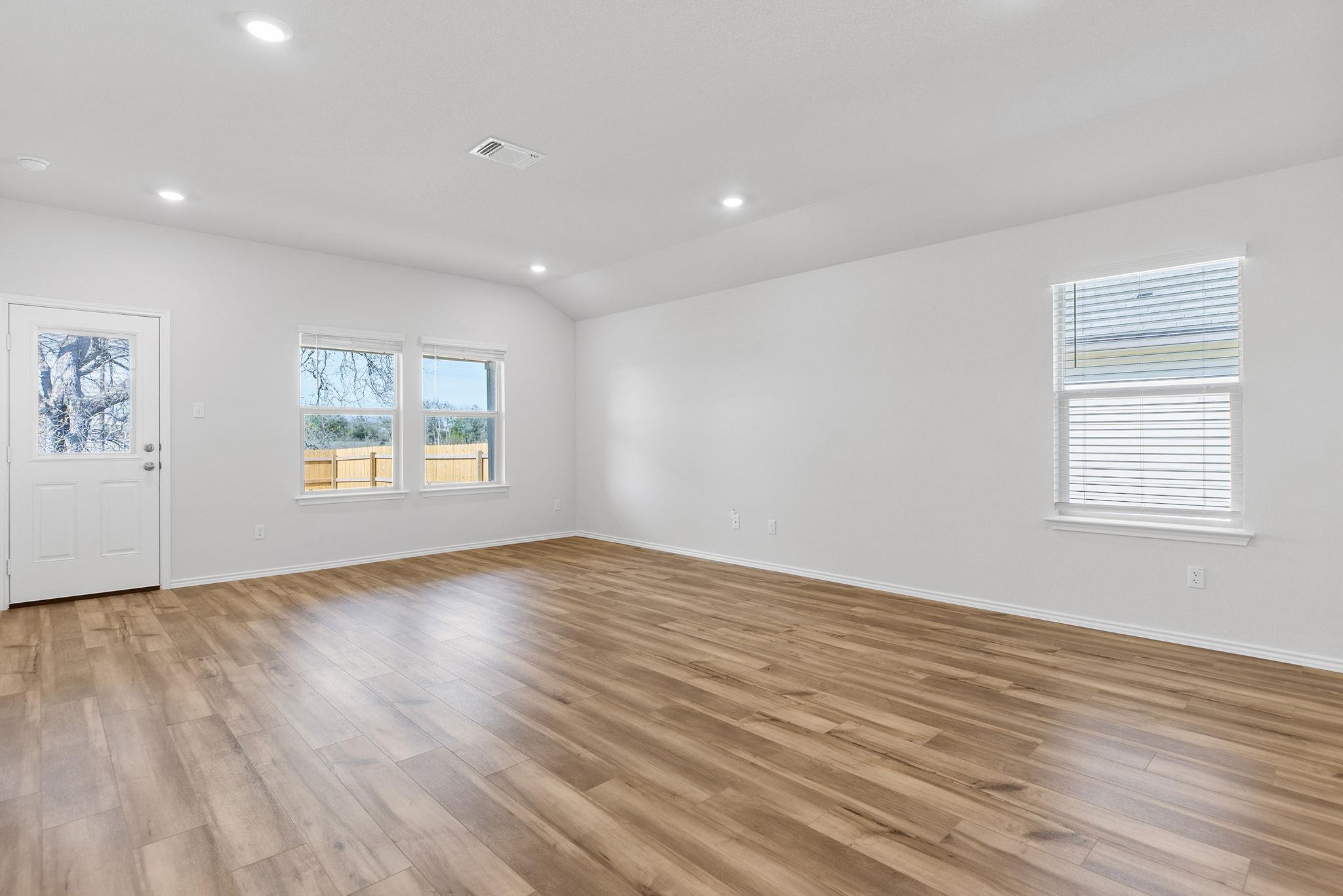 504 Wyatt Way, Jarrell, TX 76537
