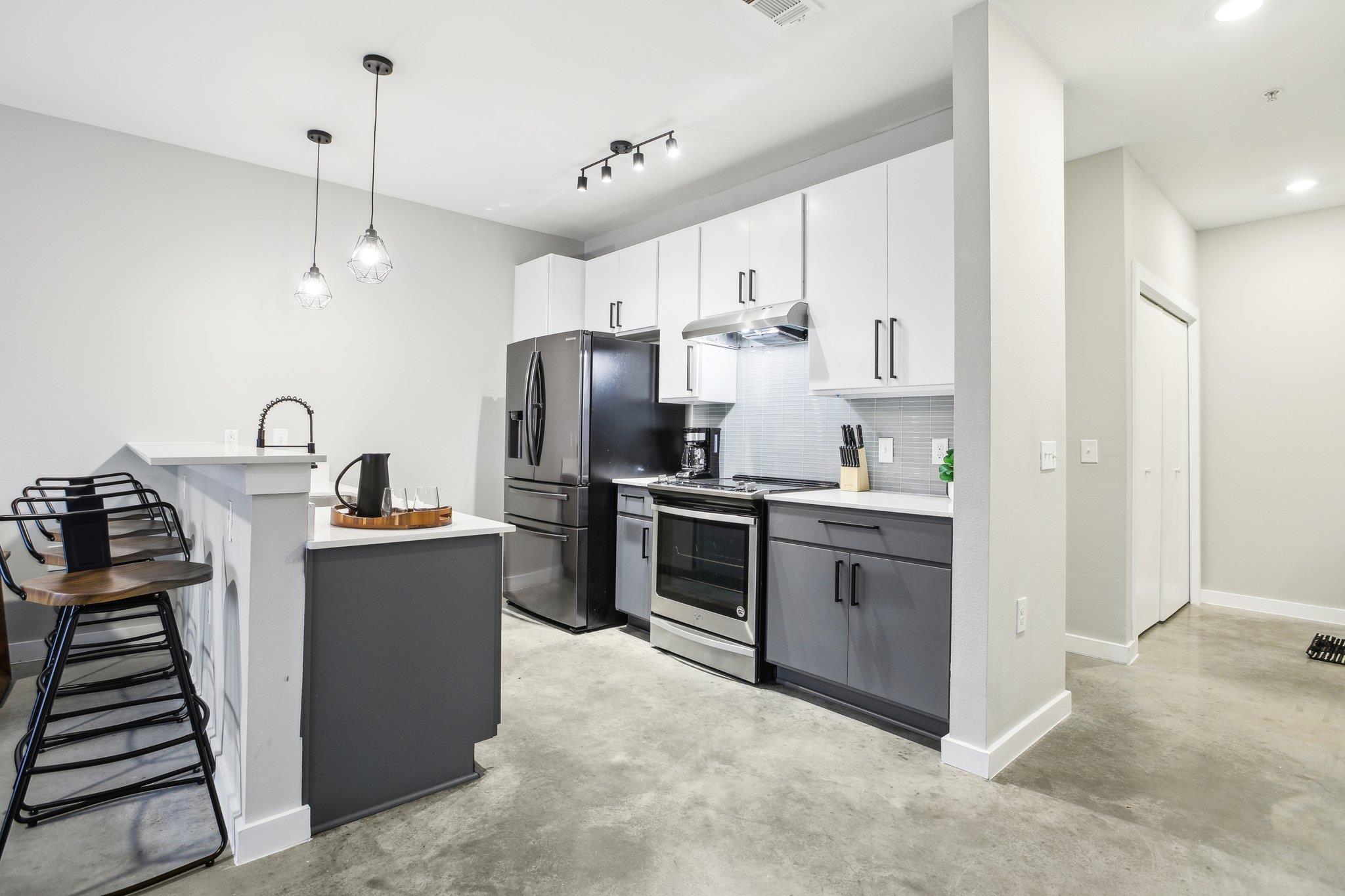 2505 Thornton Rd # 1107, Austin, TX 78704