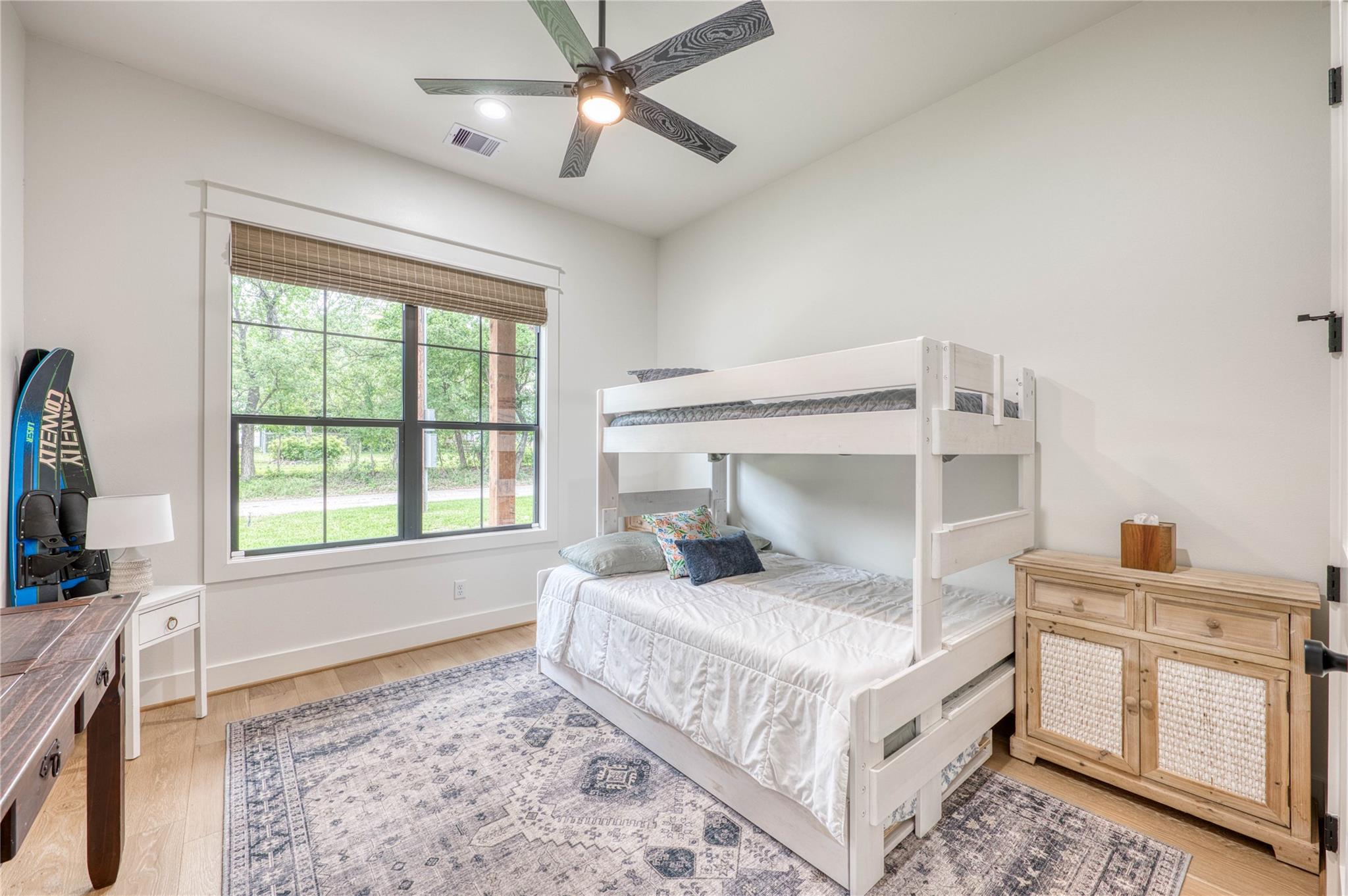 2001 Granite Cove Rd, Kingsland, TX 78639