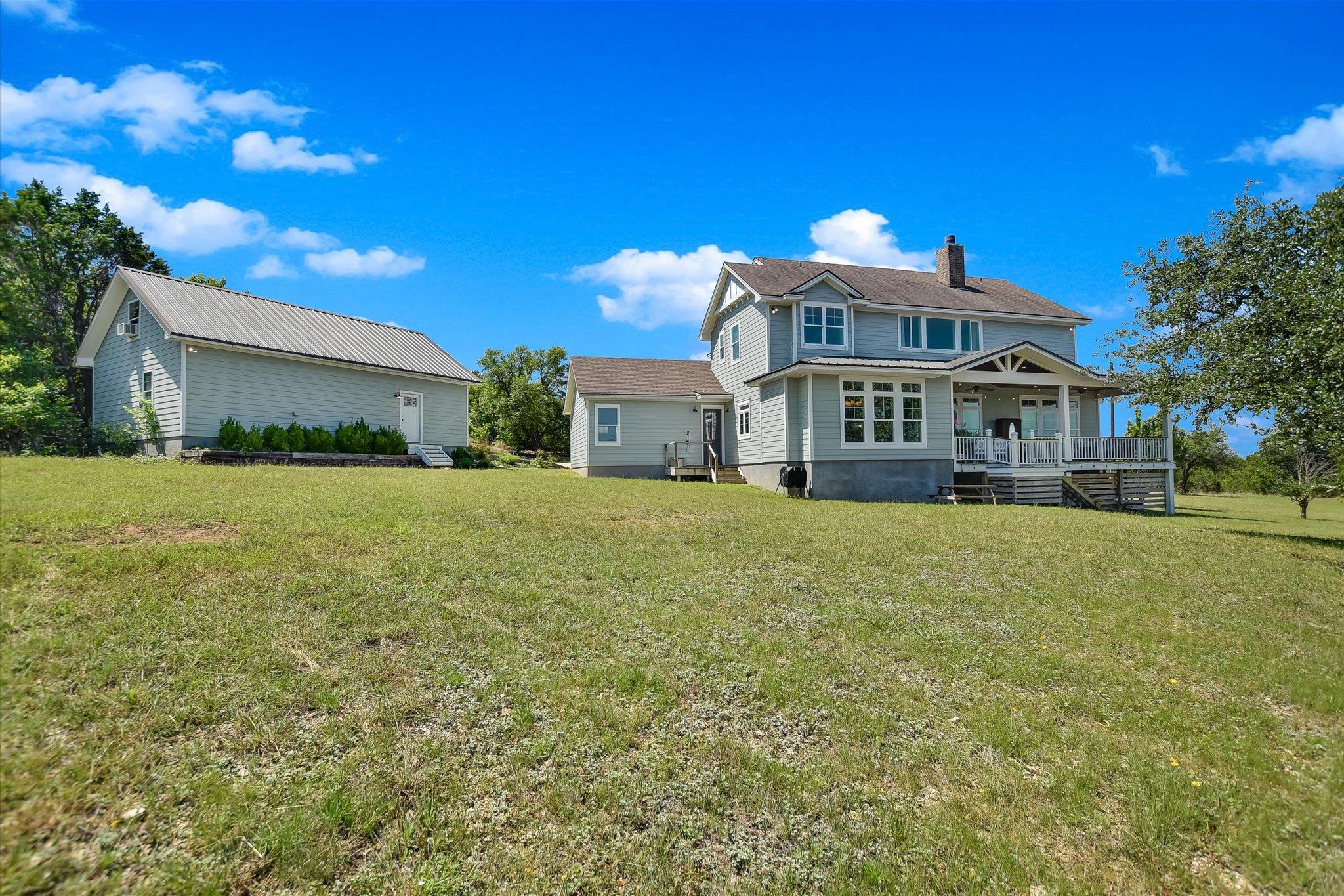 600 Abbey Rd, Liberty Hill, TX 78642