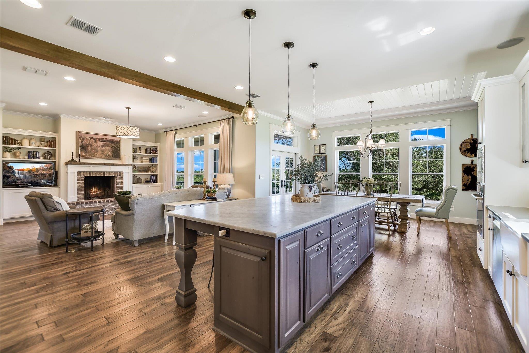 600 Abbey Rd, Liberty Hill, TX 78642