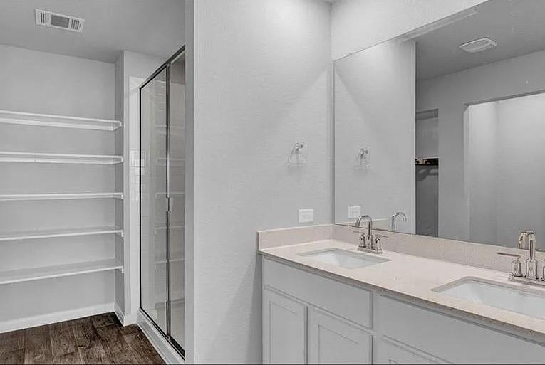 211 Hamilton Pool Ln, Bastrop, TX 78602