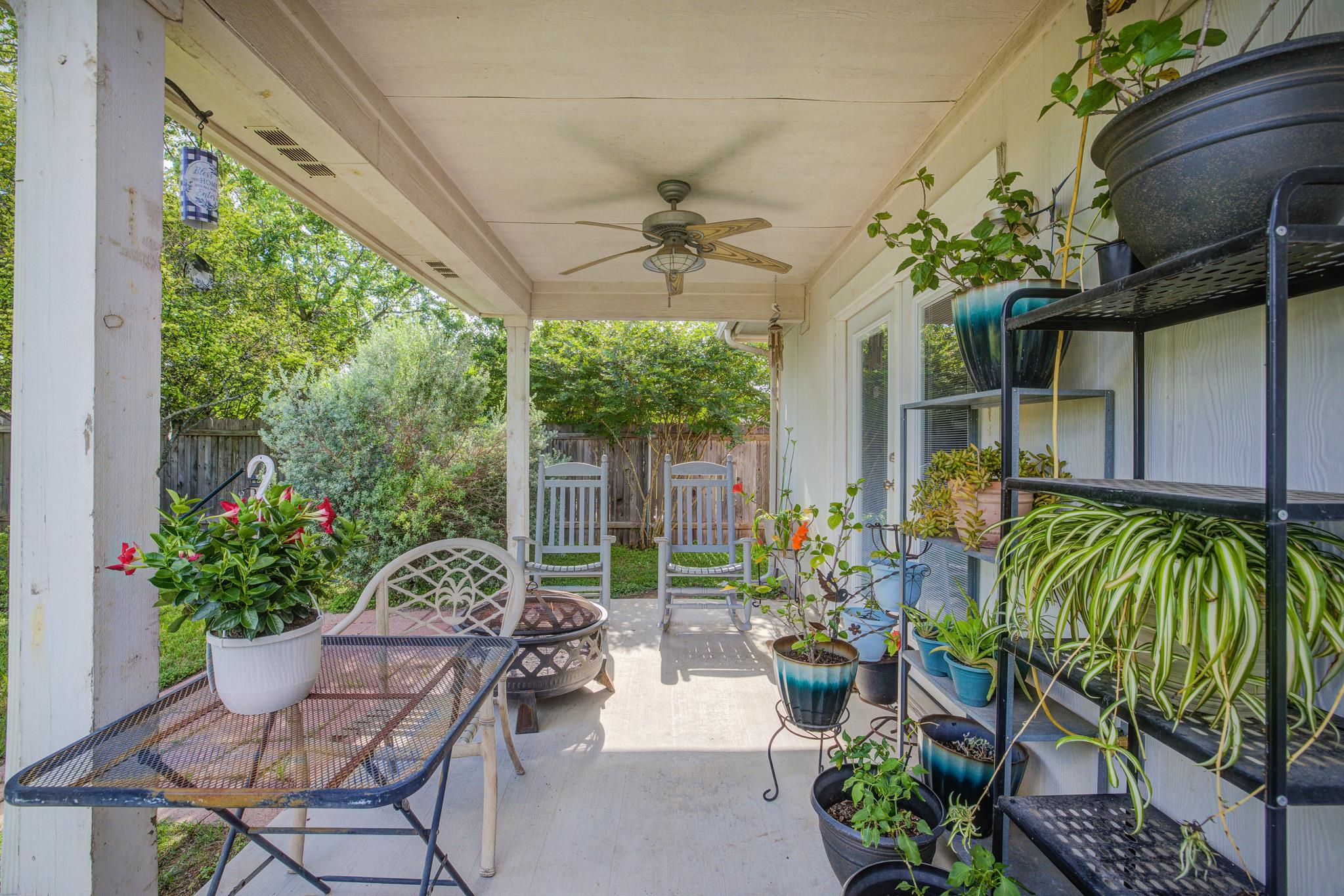 202 McCarthur Dr, Leander, TX 78641