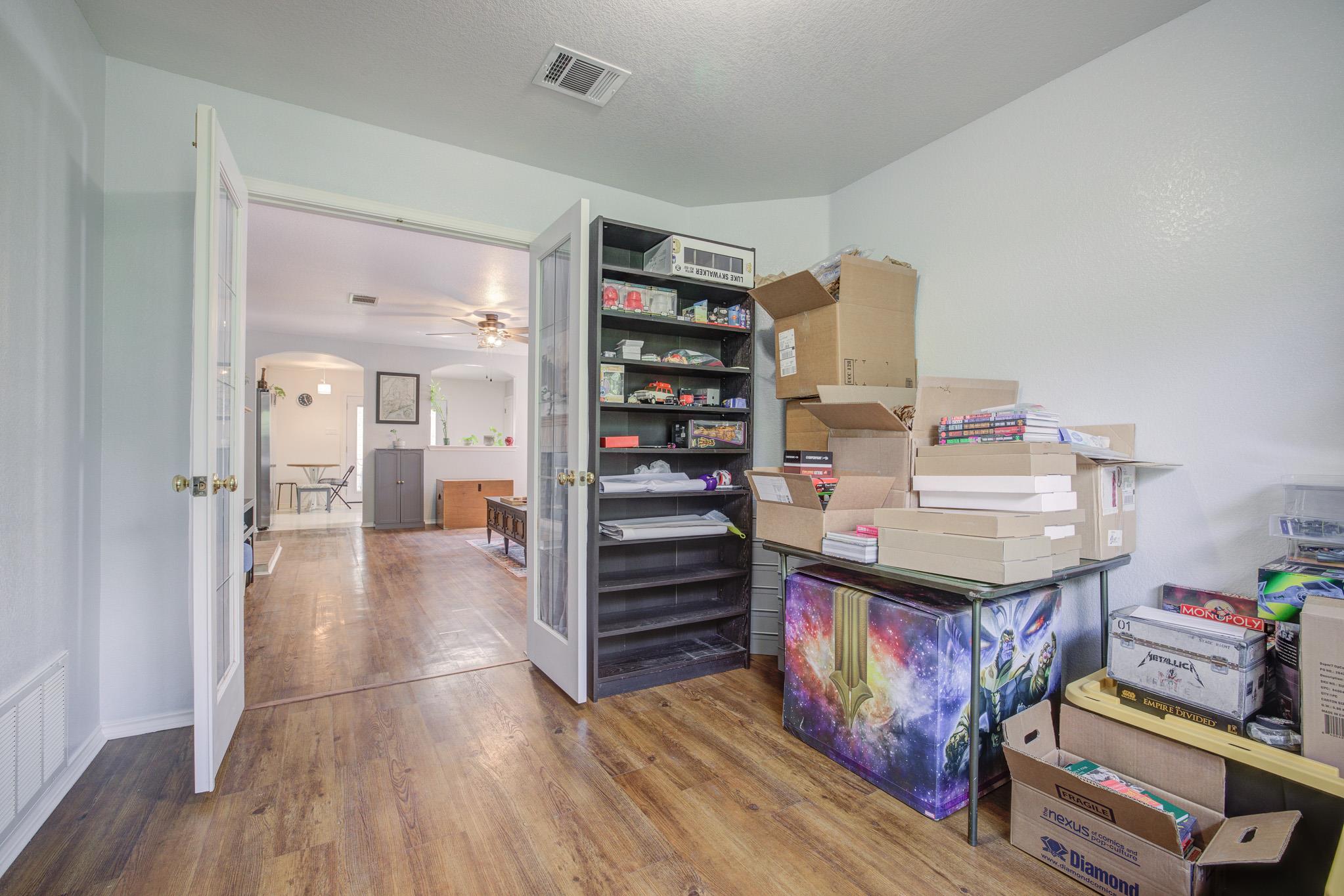 202 McCarthur Dr, Leander, TX 78641