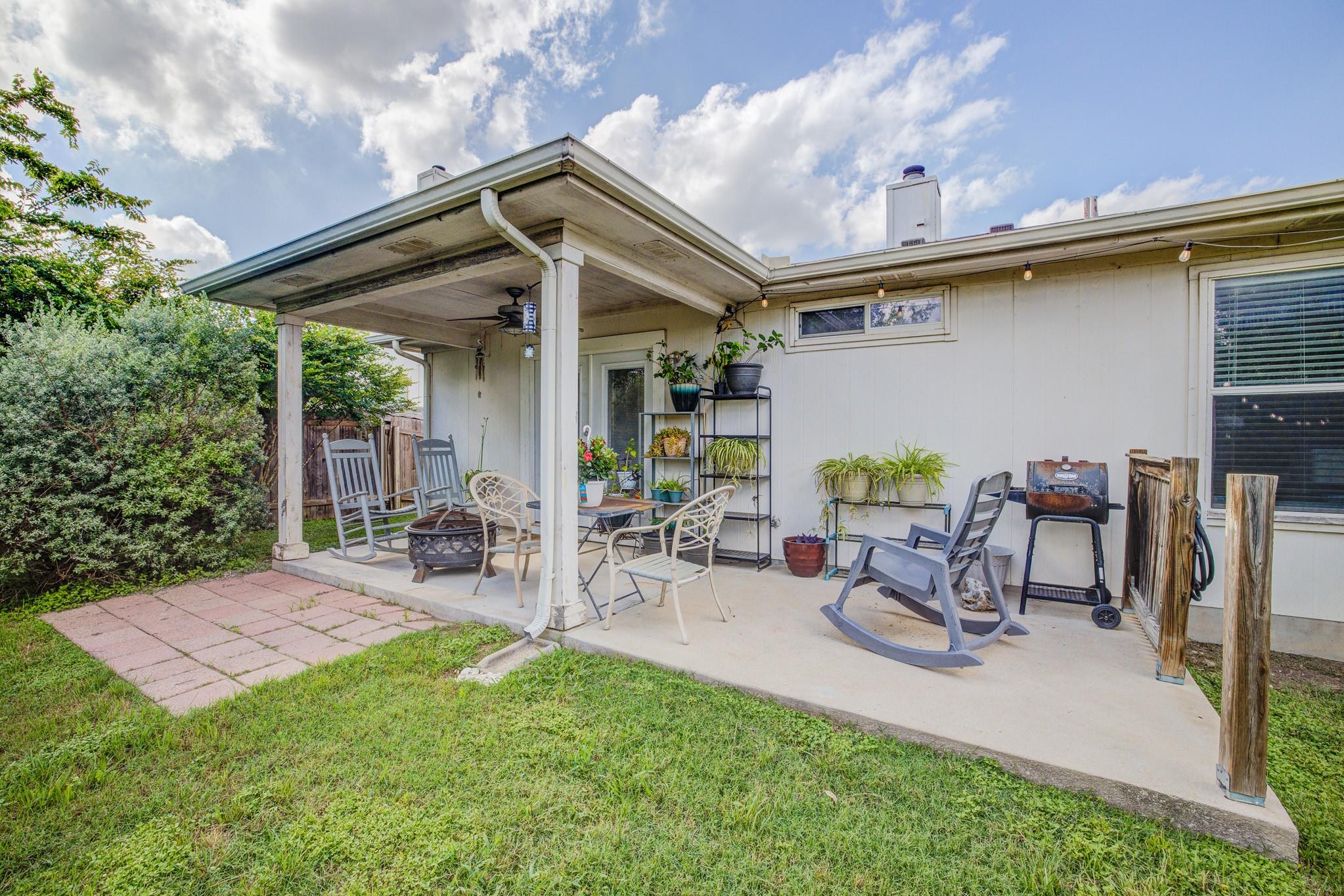 202 McCarthur Dr, Leander, TX 78641