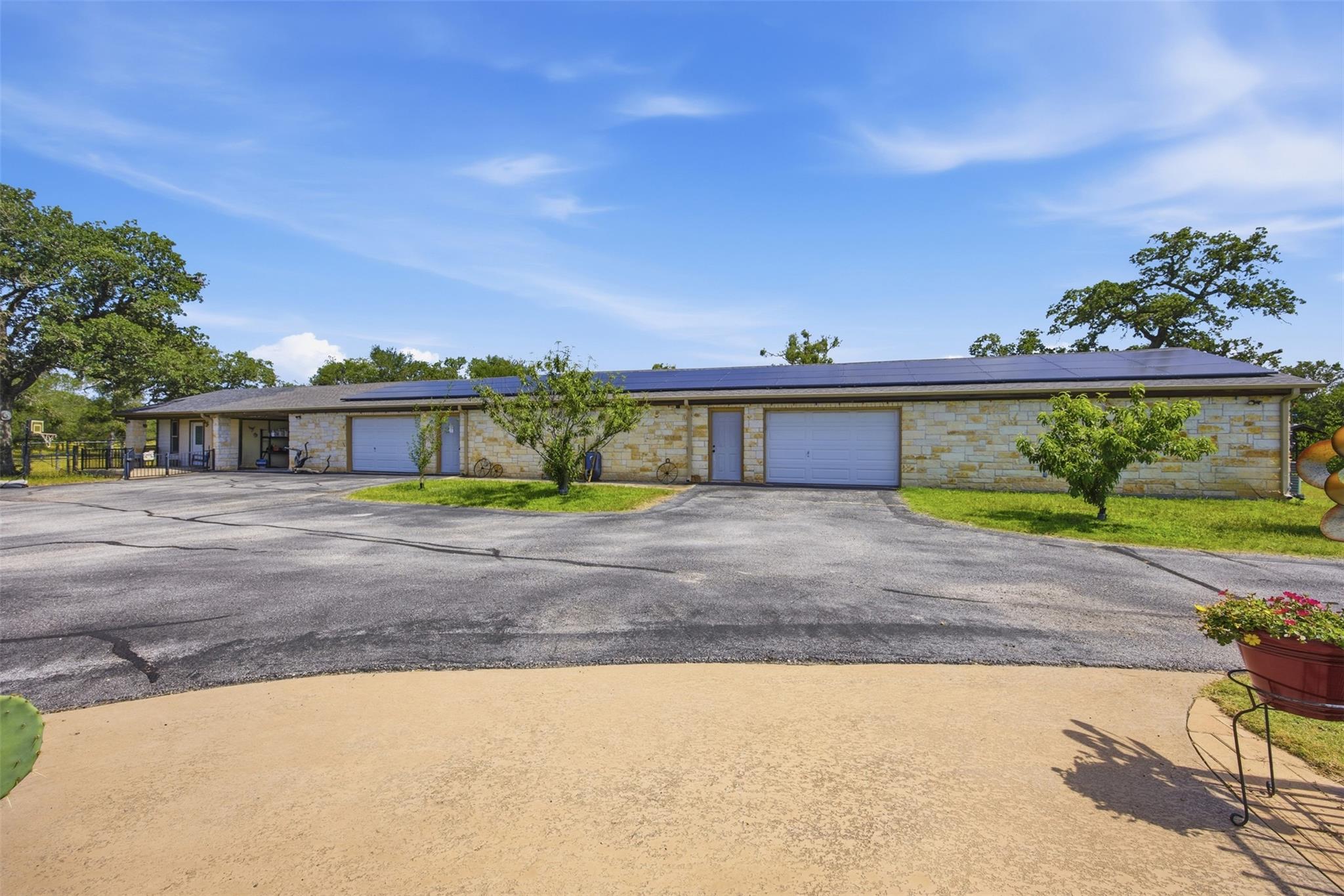 2936 FM 1704, Elgin, TX 78621