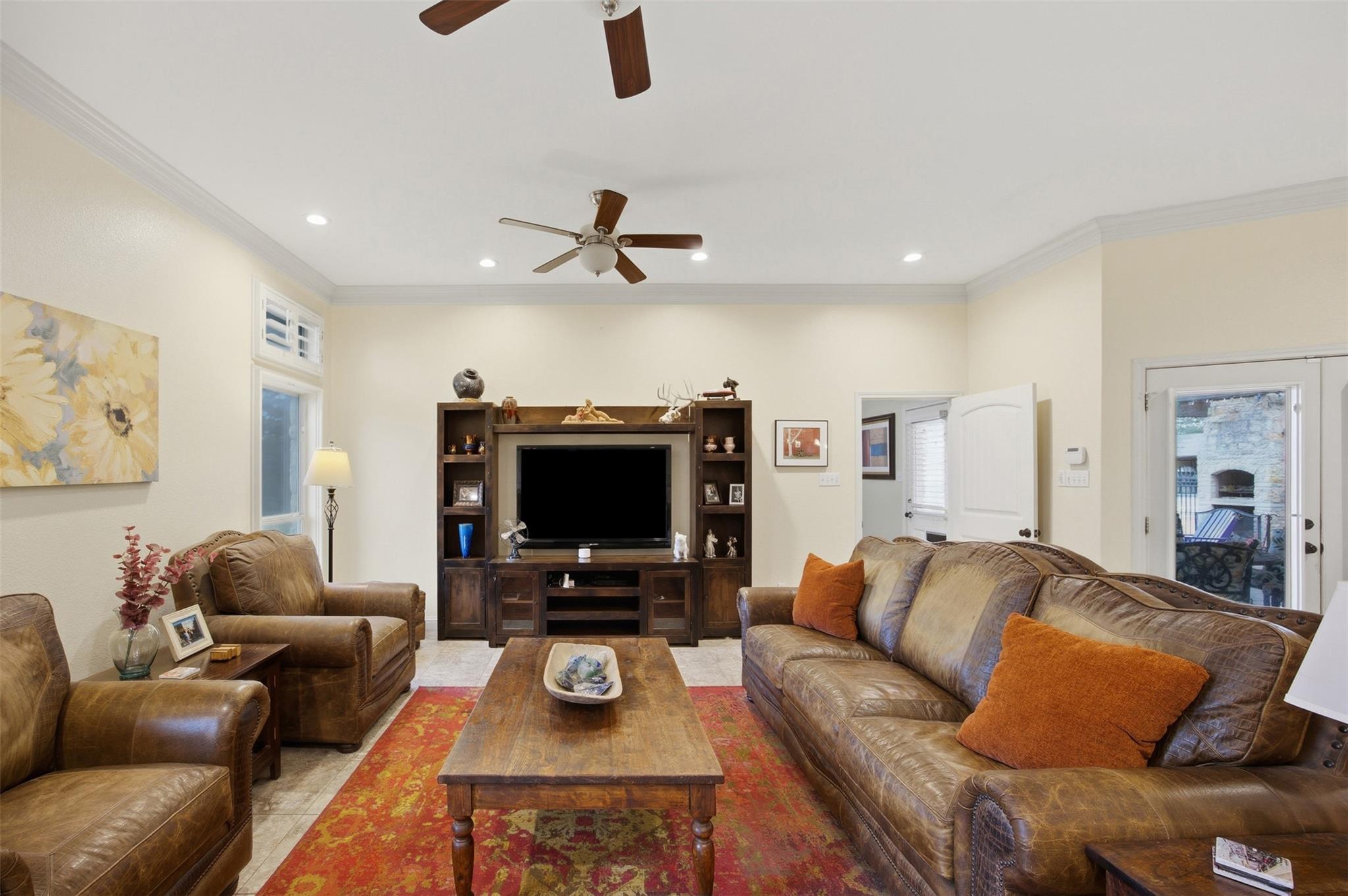 2936 FM 1704, Elgin, TX 78621