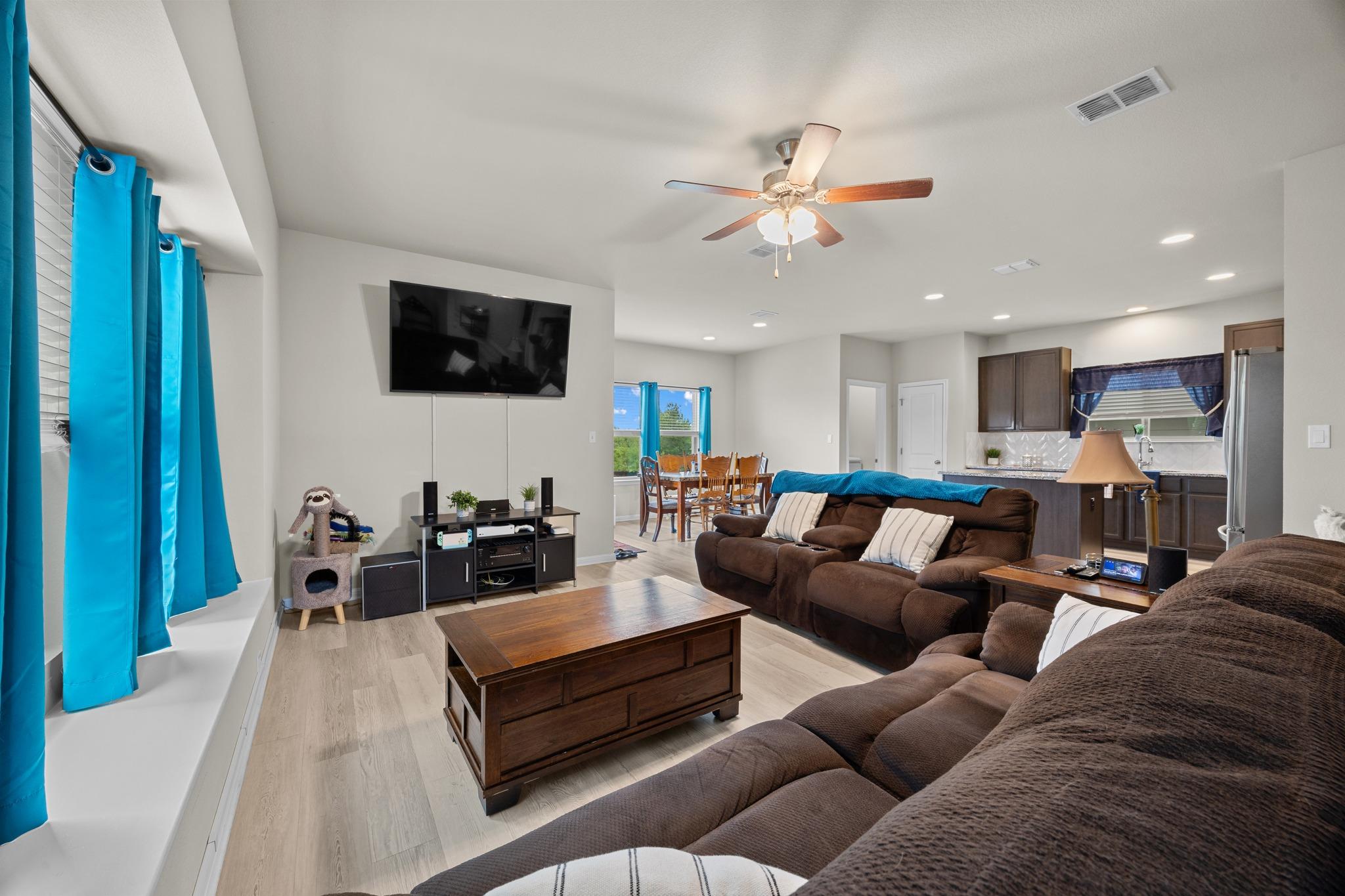 558 Nautical Loop, Kyle, TX 78640