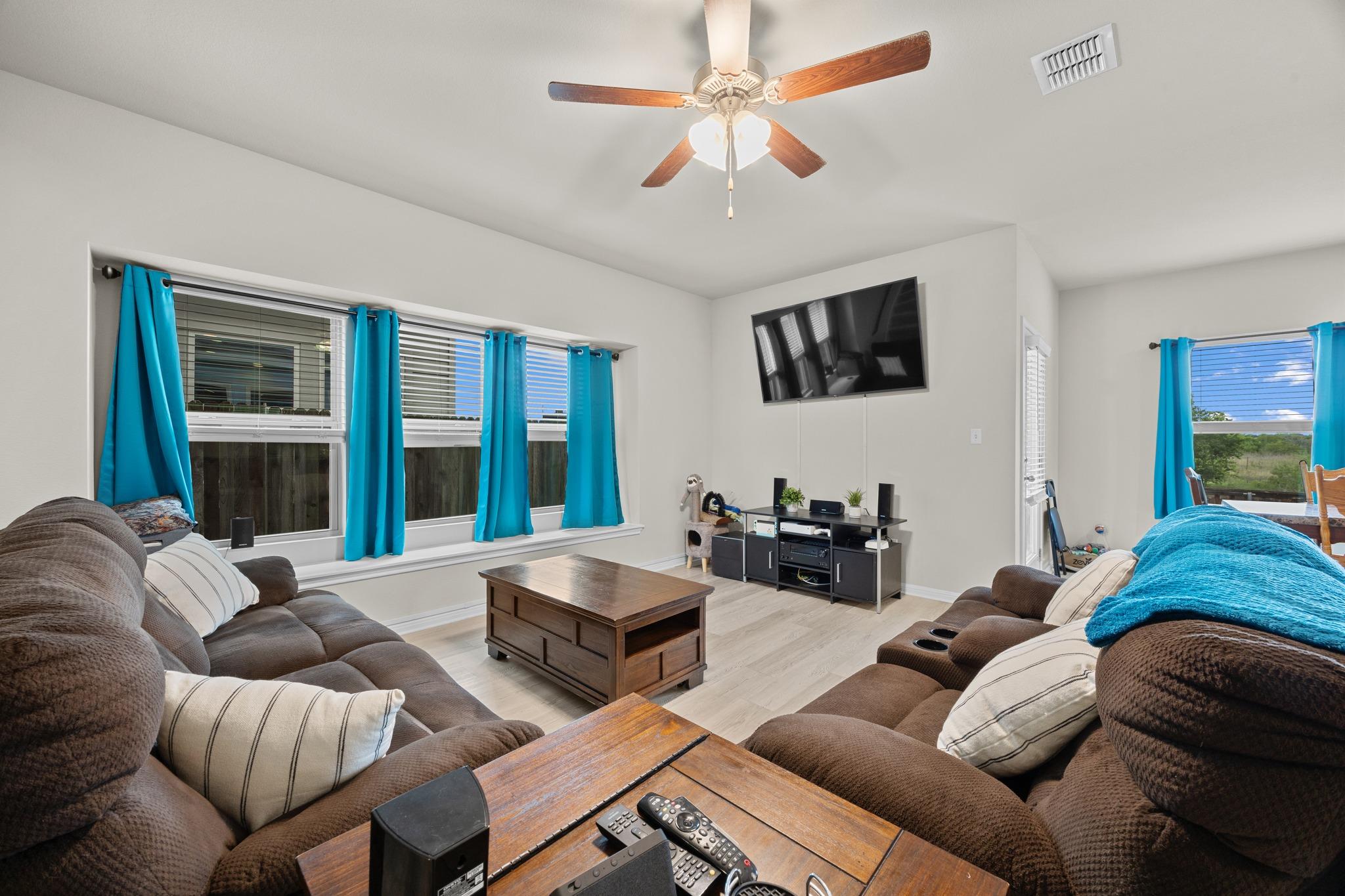 558 Nautical Loop, Kyle, TX 78640