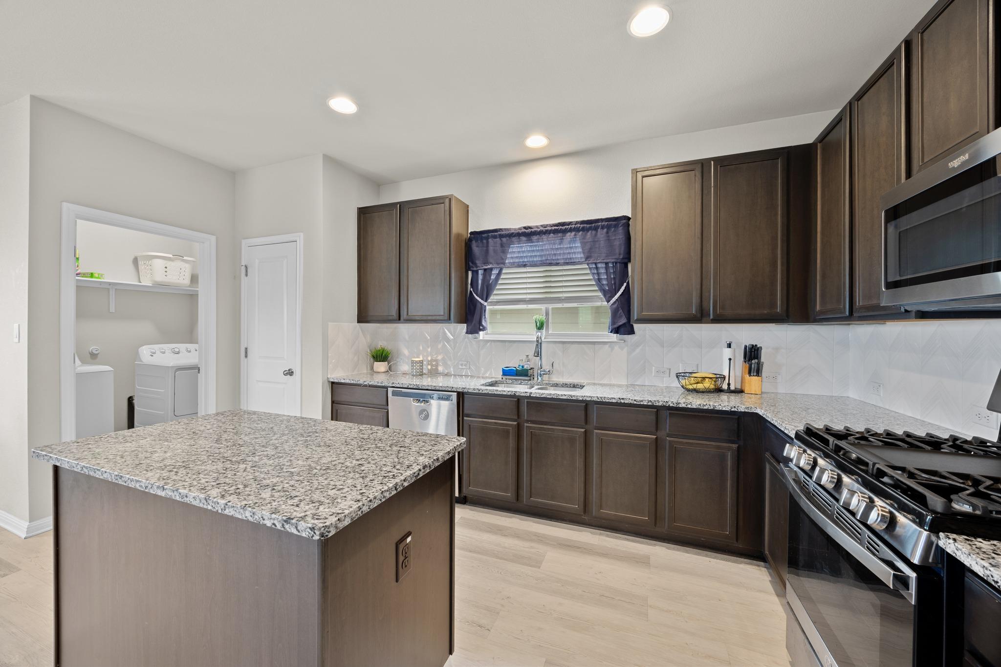 558 Nautical Loop, Kyle, TX 78640
