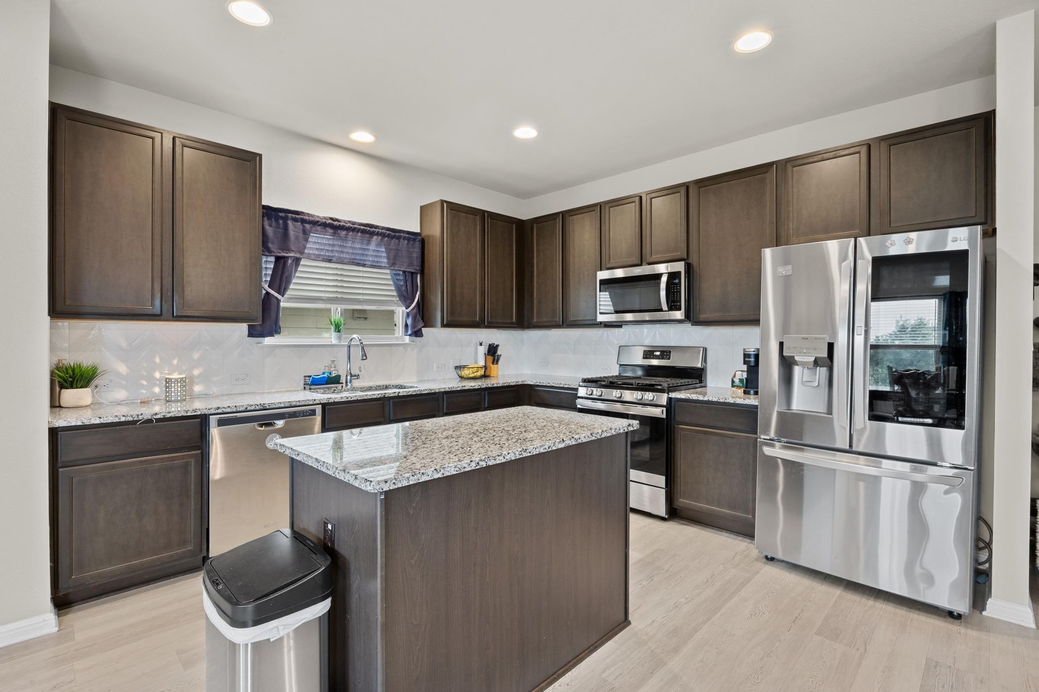 558 Nautical Loop, Kyle, TX 78640