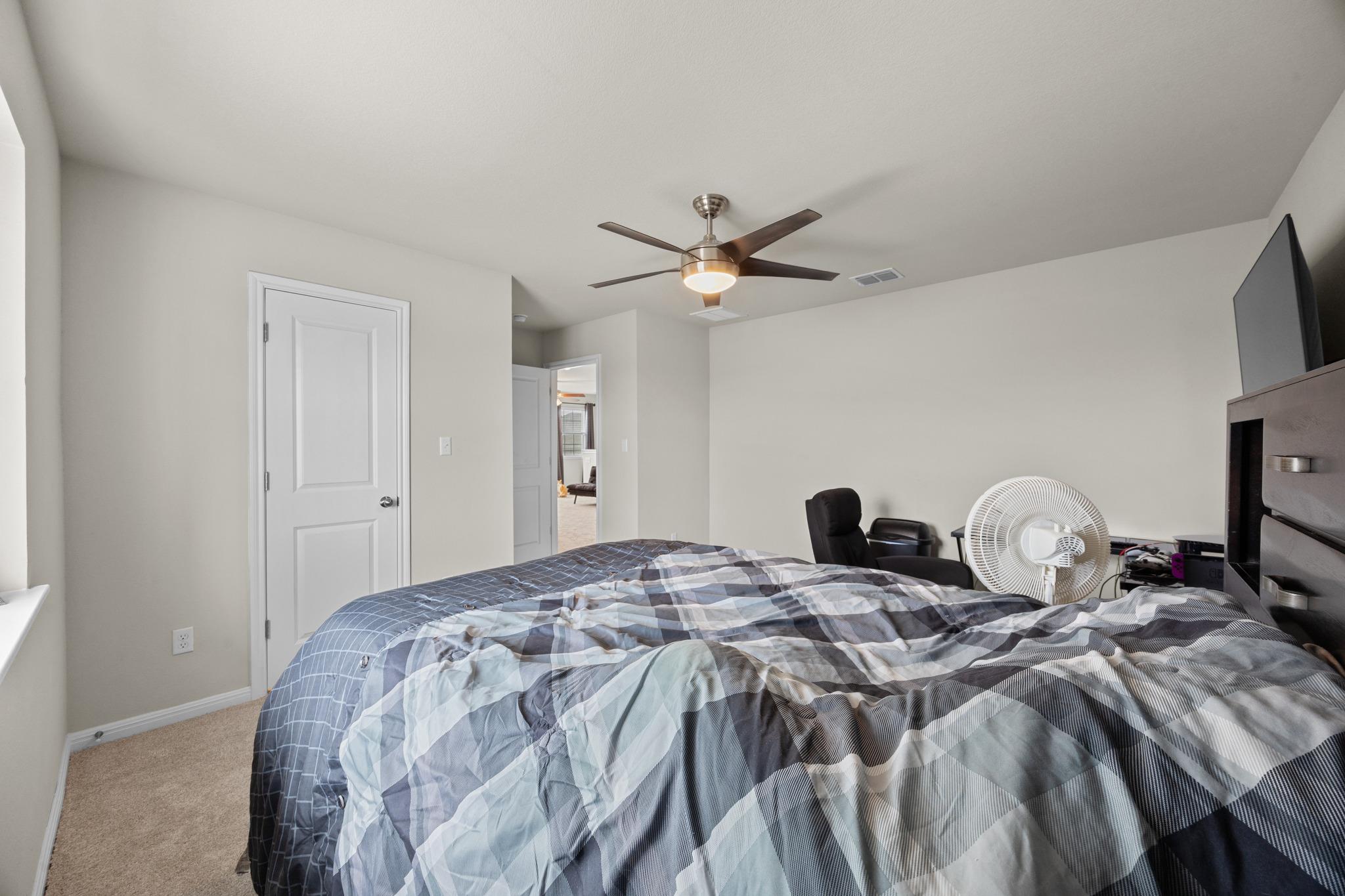 558 Nautical Loop, Kyle, TX 78640