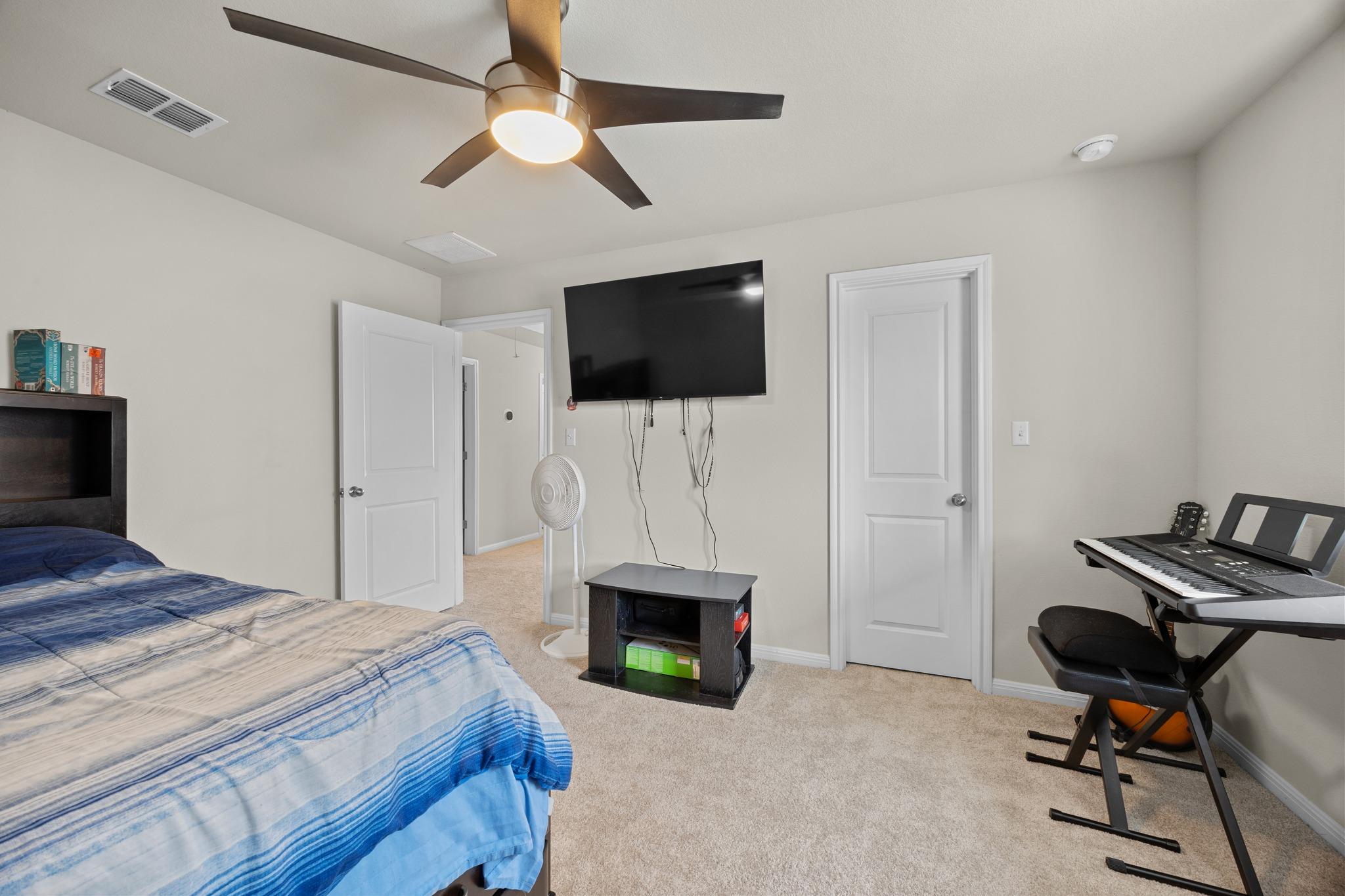 558 Nautical Loop, Kyle, TX 78640