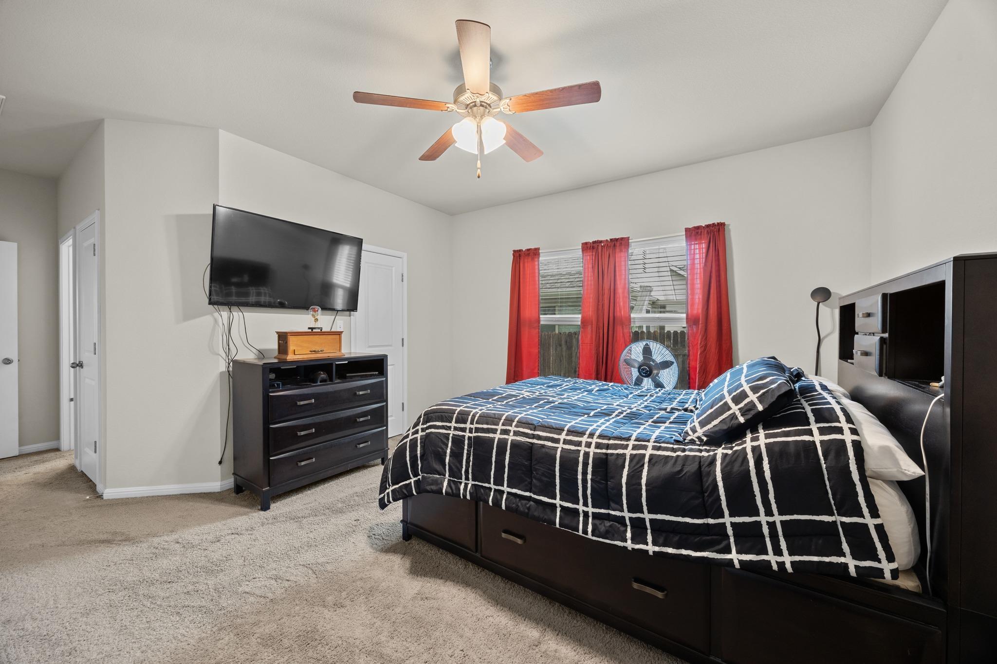 558 Nautical Loop, Kyle, TX 78640