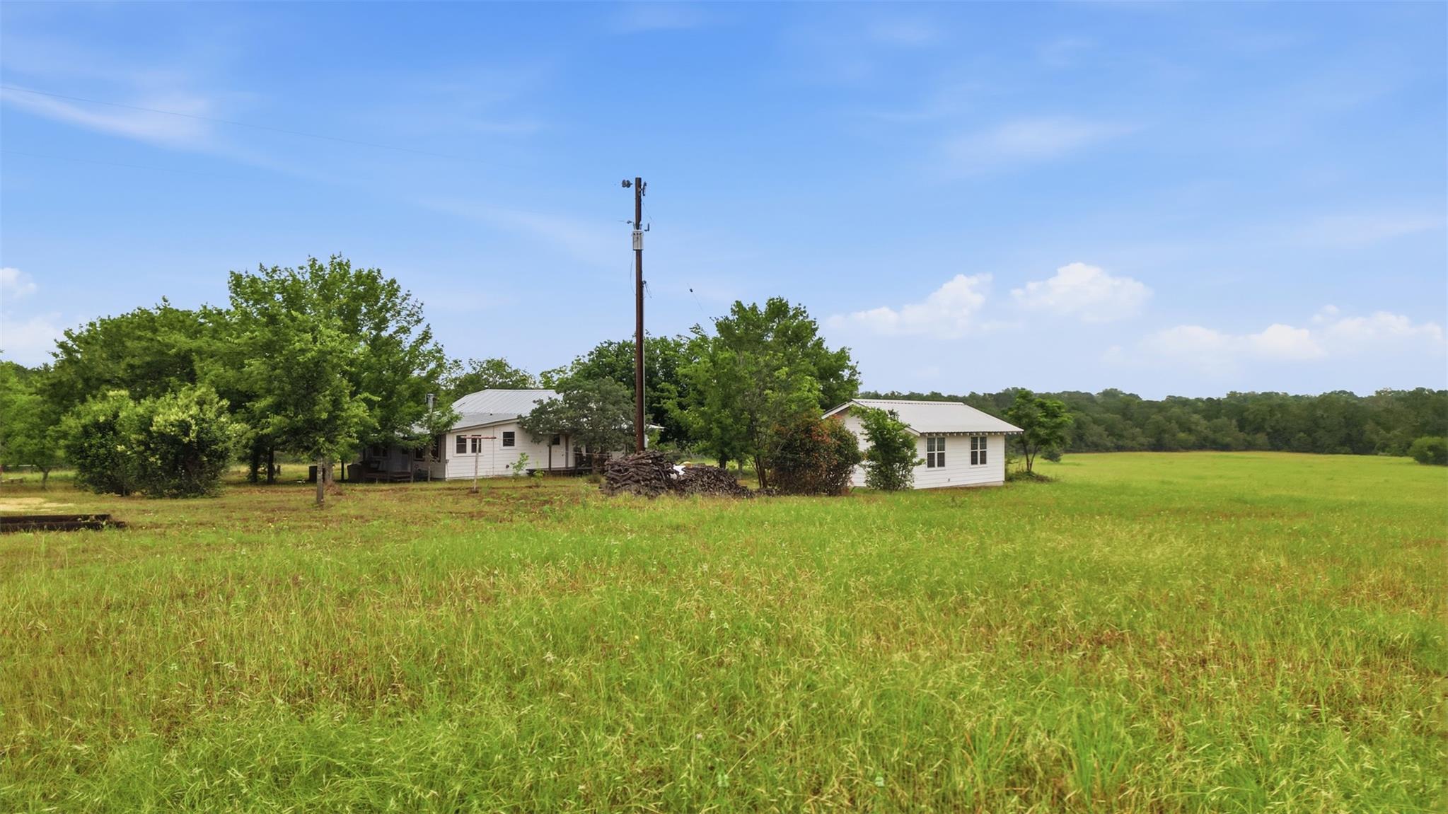 11615 Kingsbury Rd, Kingsbury, TX 78638