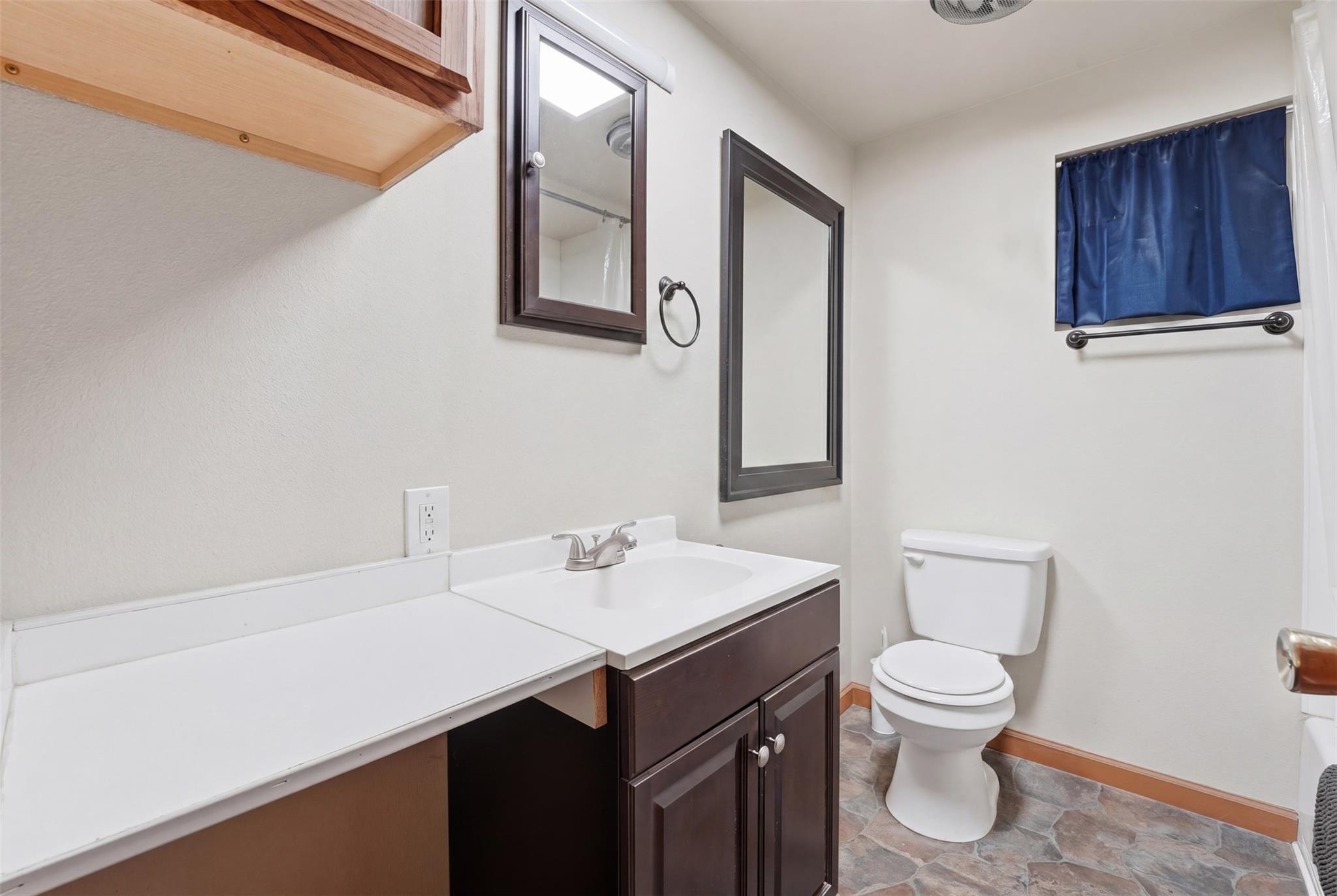 11615 Kingsbury Rd, Kingsbury, TX 78638
