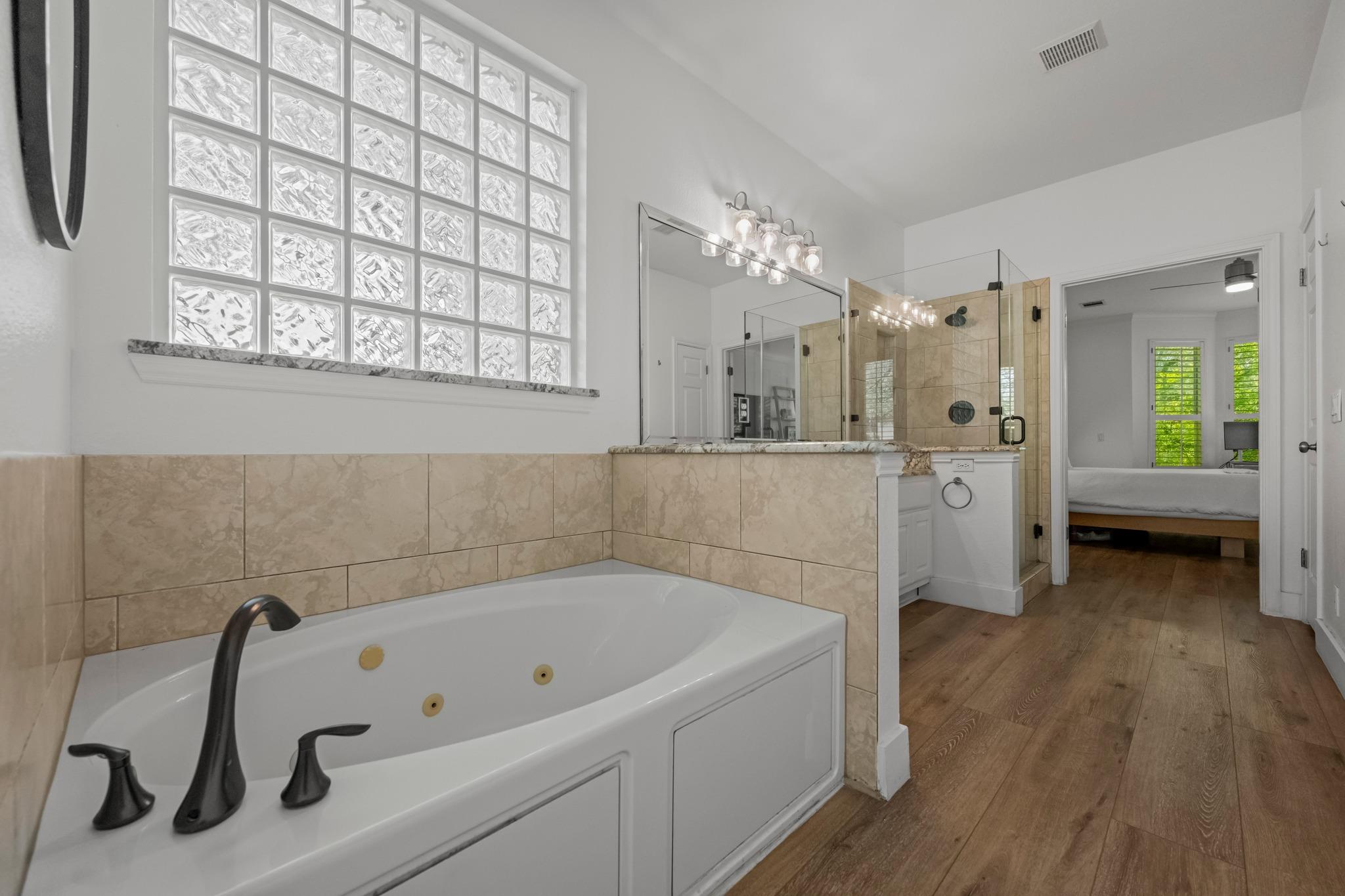 12329 Pleasant Hill Ct, Austin, TX 78738