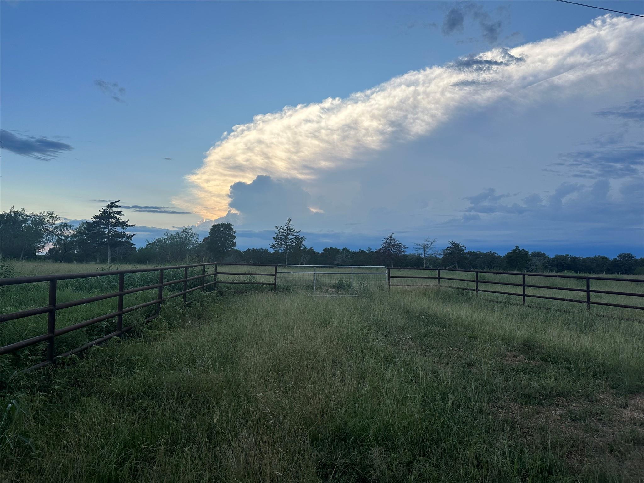 1403 Armstrong Derry Rd, Waelder, TX 78959
