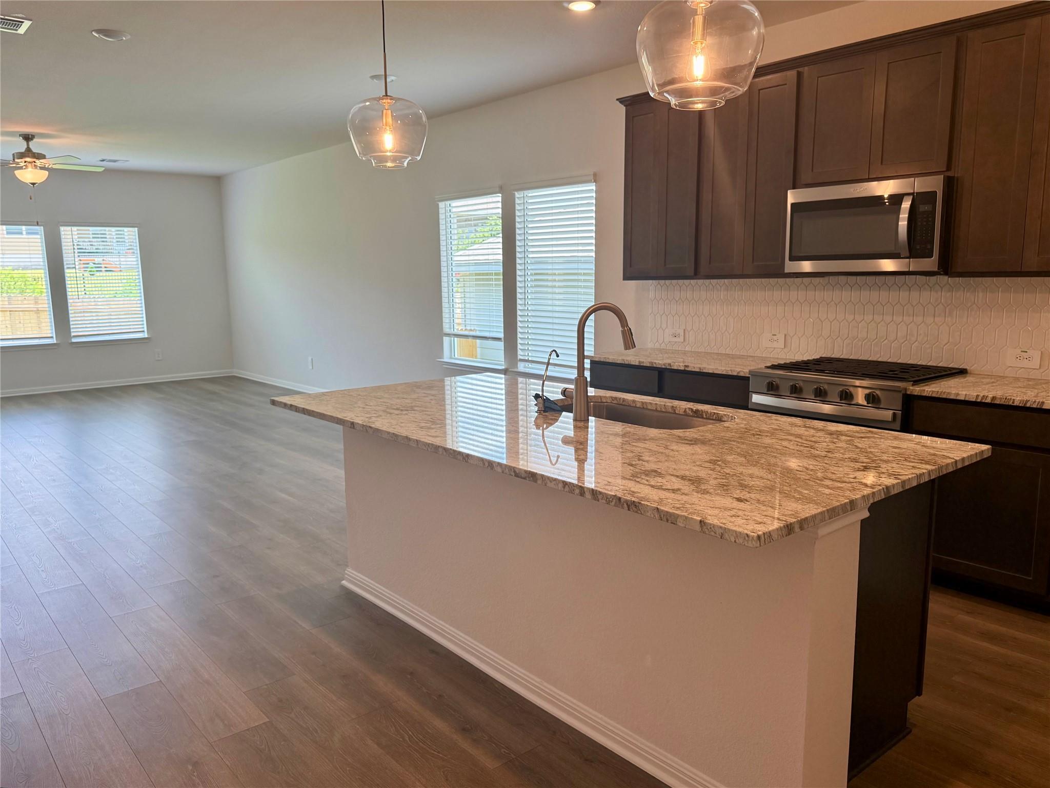 785 Sue Peaks Loop, Dripping Springs, TX 78620