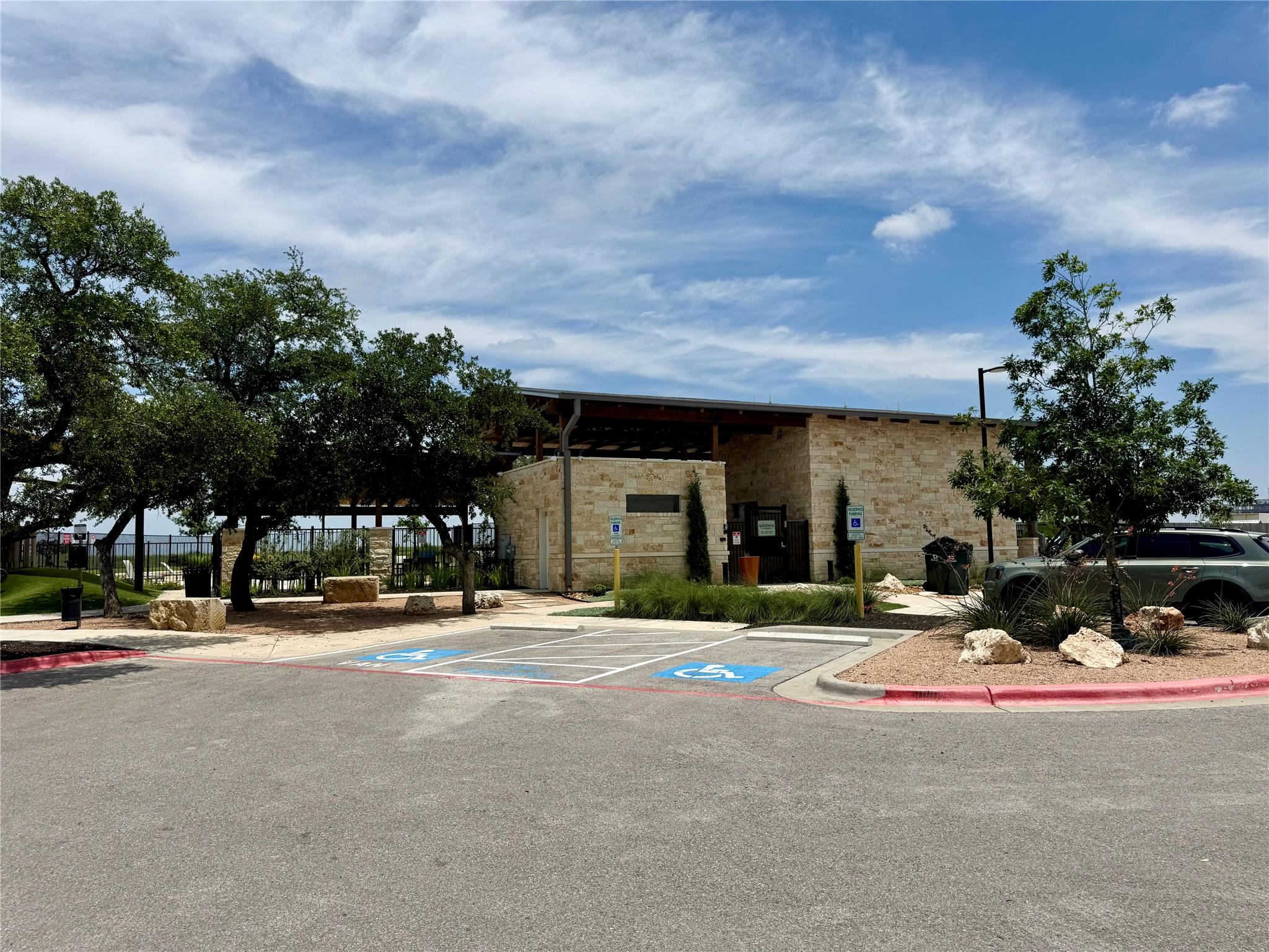 785 Sue Peaks Loop, Dripping Springs, TX 78620