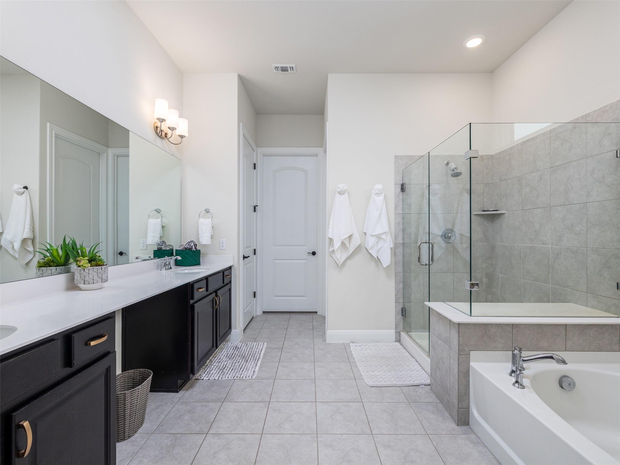 571 Climbing Rock Loop, Dripping Springs, TX 78620