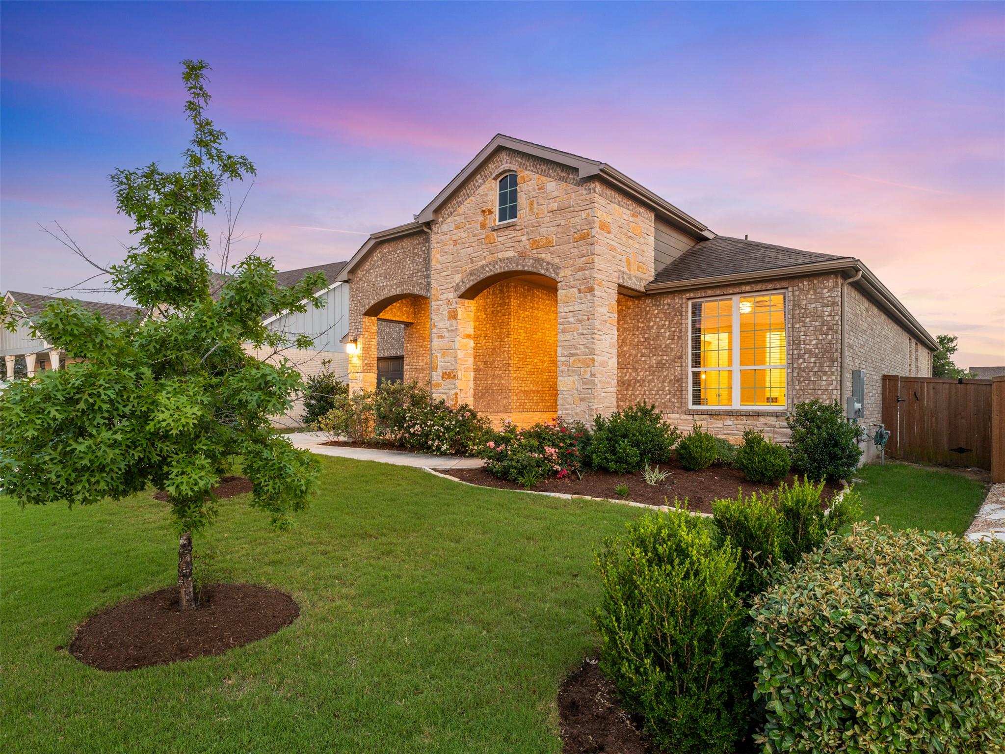 571 Climbing Rock Loop, Dripping Springs, TX 78620