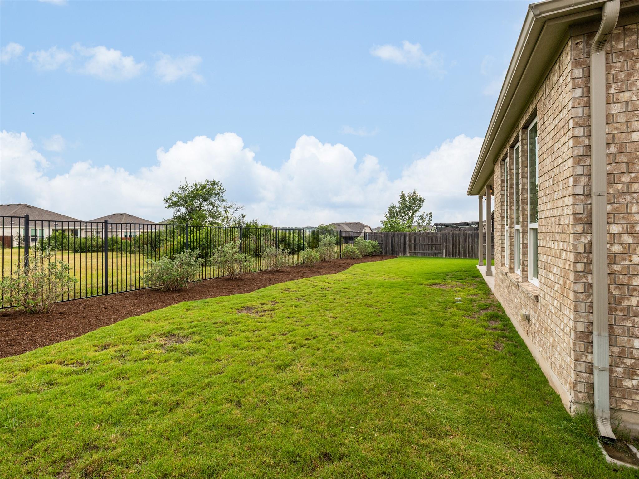 571 Climbing Rock Loop, Dripping Springs, TX 78620