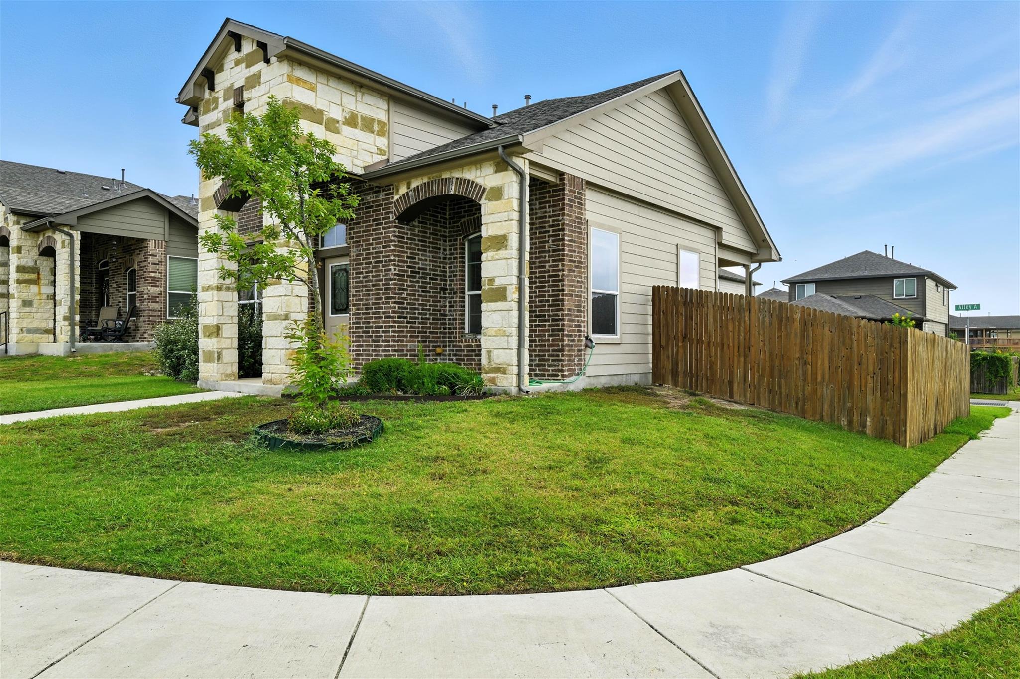 125 Windfield Path, San Marcos, TX 78666
