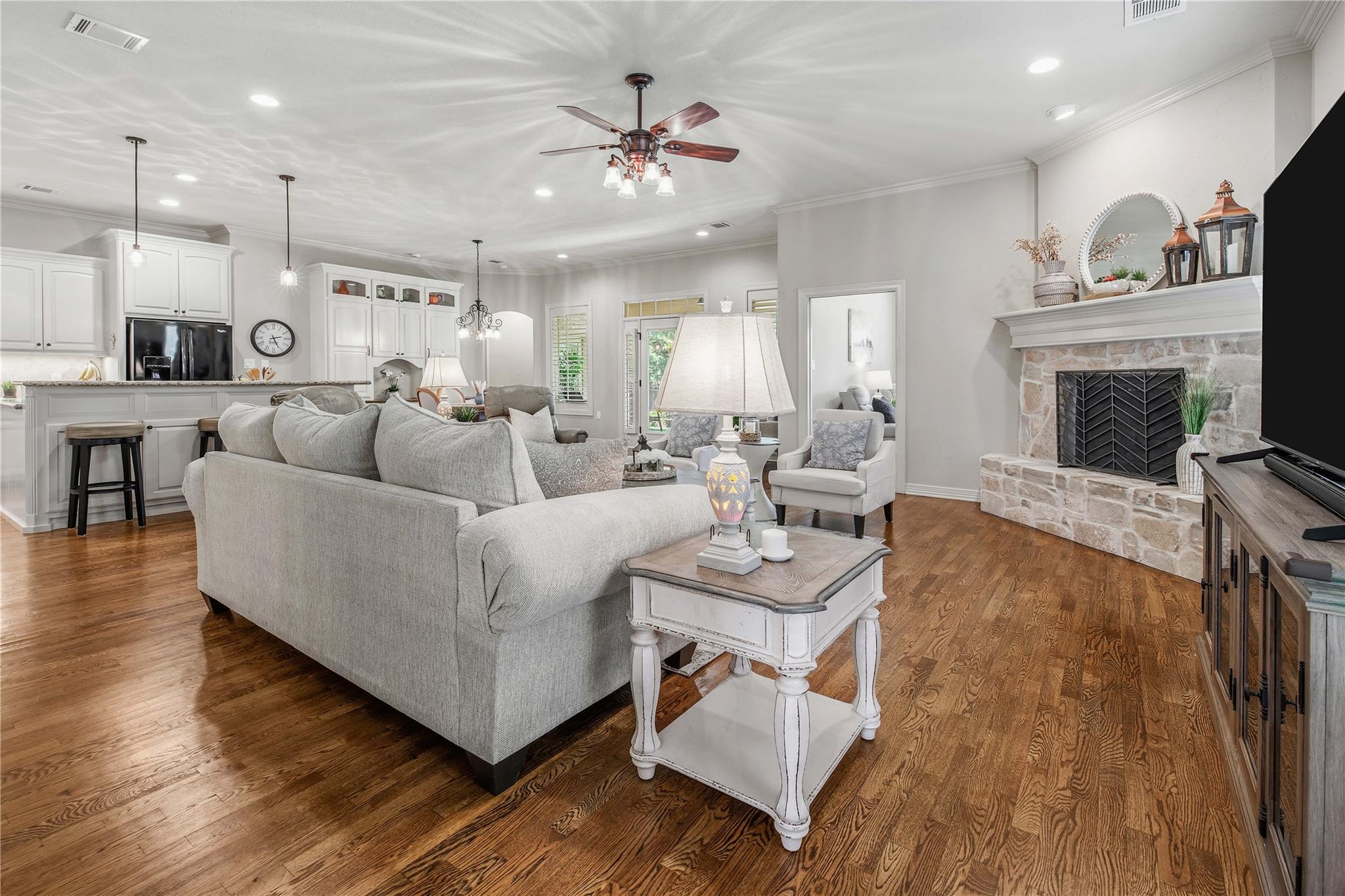3914 Park Meadow Ln, Bryan, TX 77802