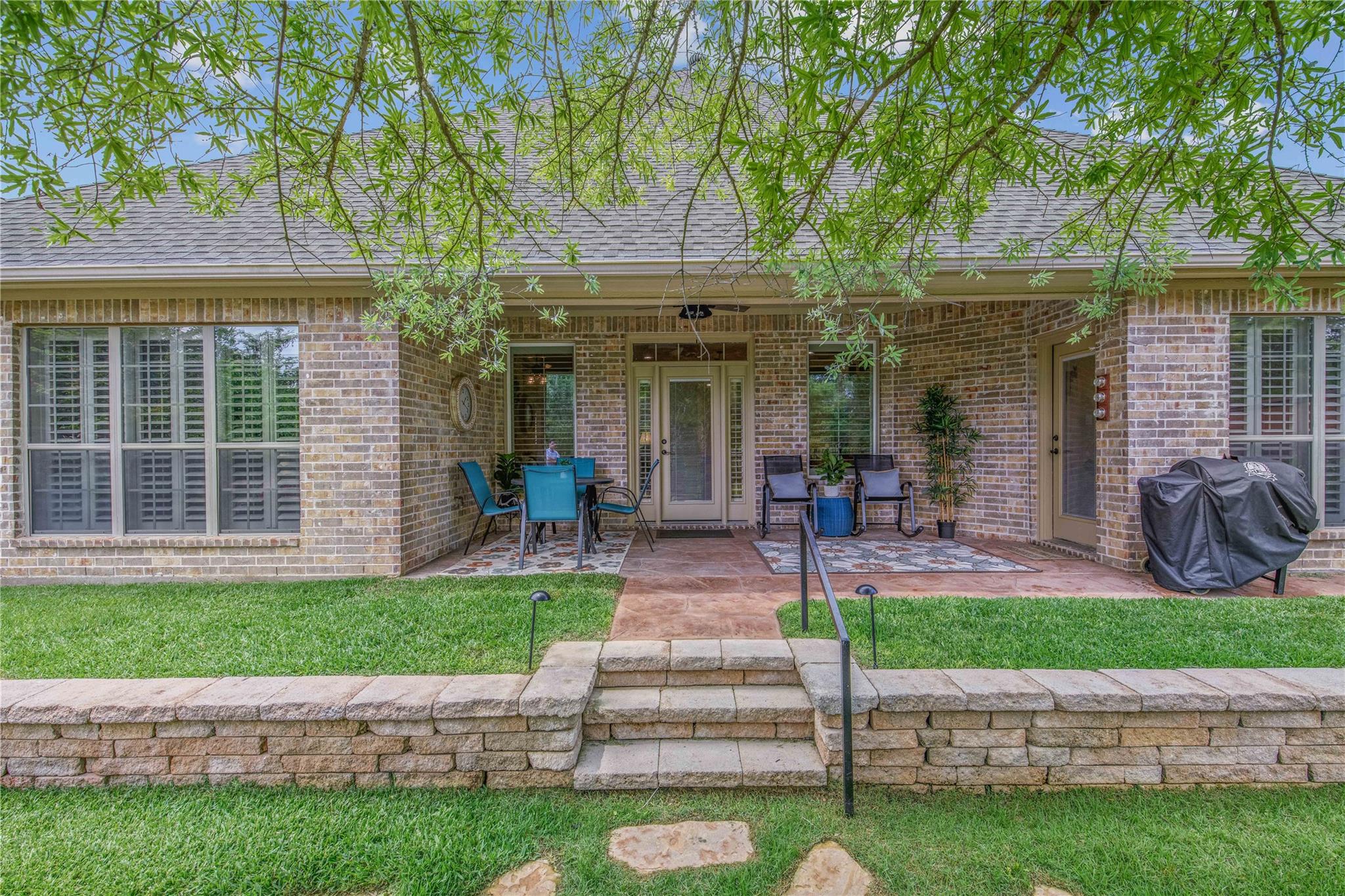 3914 Park Meadow Ln, Bryan, TX 77802