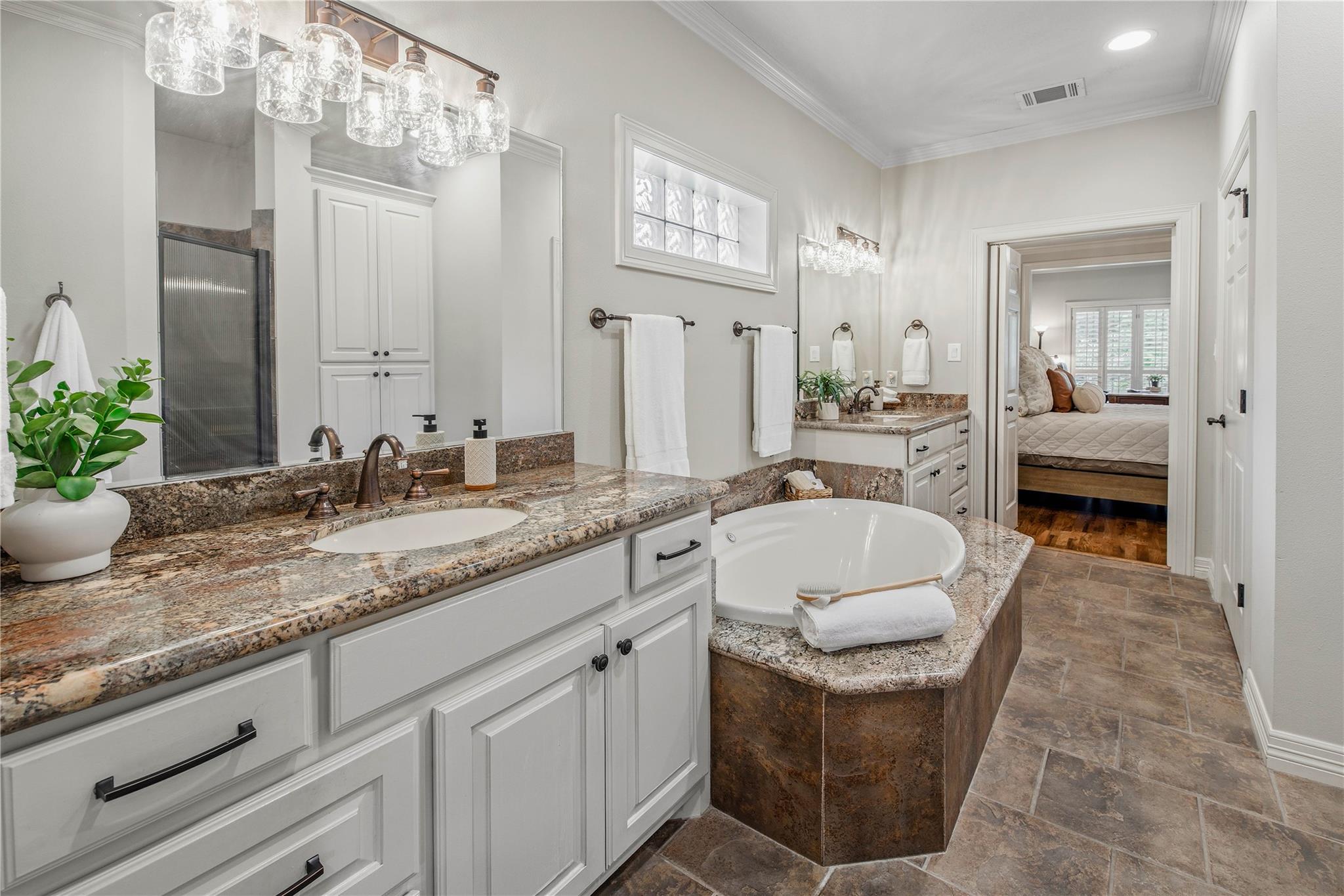 3914 Park Meadow Ln, Bryan, TX 77802