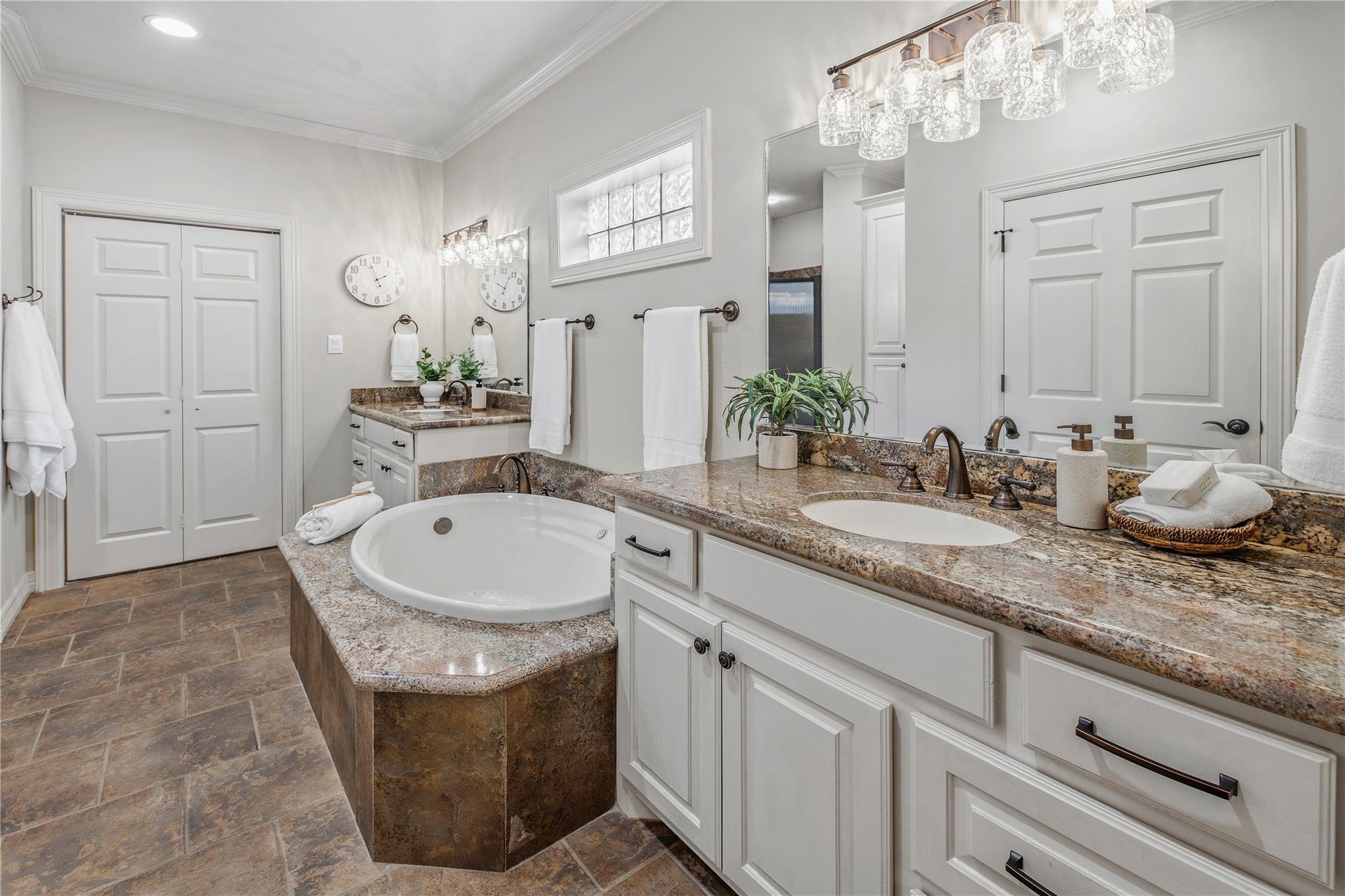 3914 Park Meadow Ln, Bryan, TX 77802
