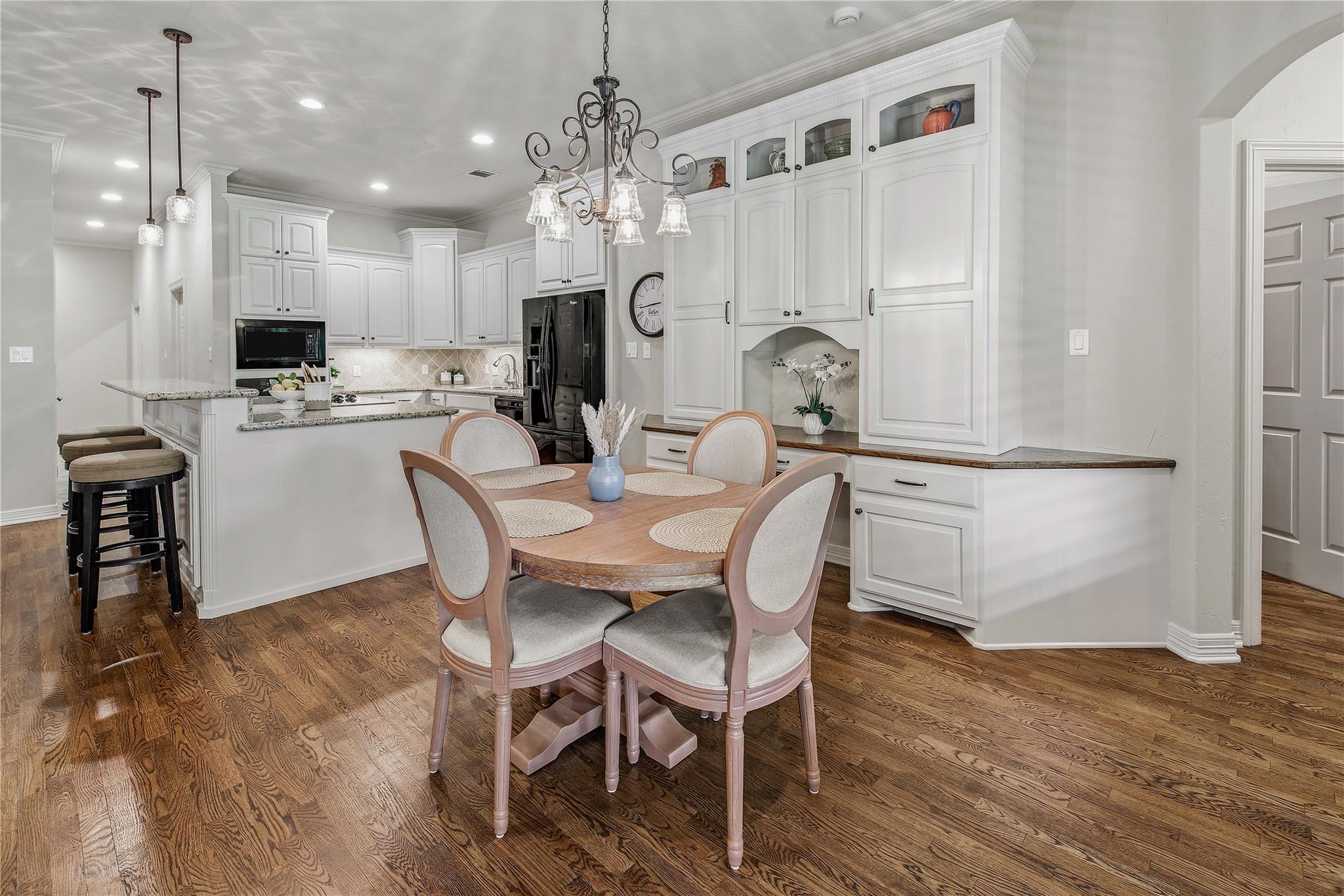 3914 Park Meadow Ln, Bryan, TX 77802