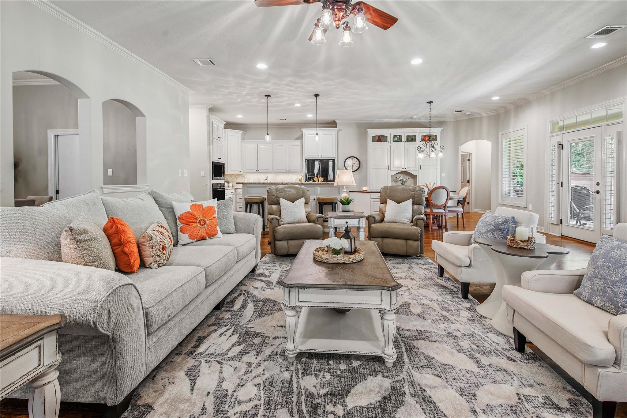 3914 Park Meadow Ln, Bryan, TX 77802
