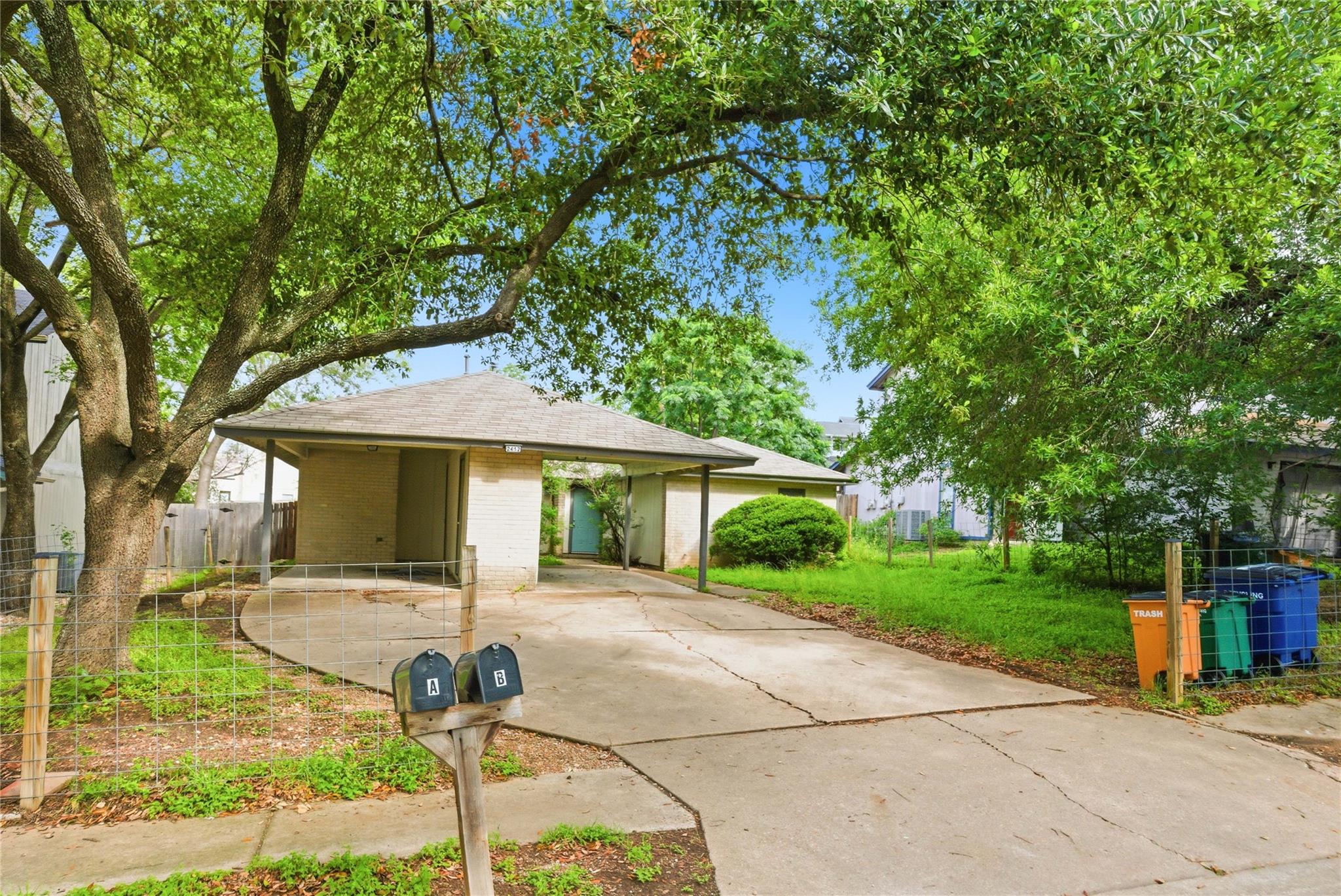 2412 Burleson Ct # A, Austin, TX 78741