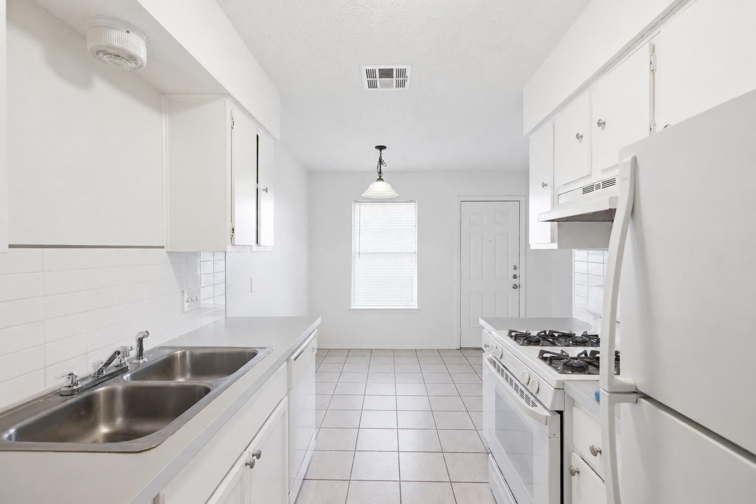 2412 Burleson Ct # A, Austin, TX 78741