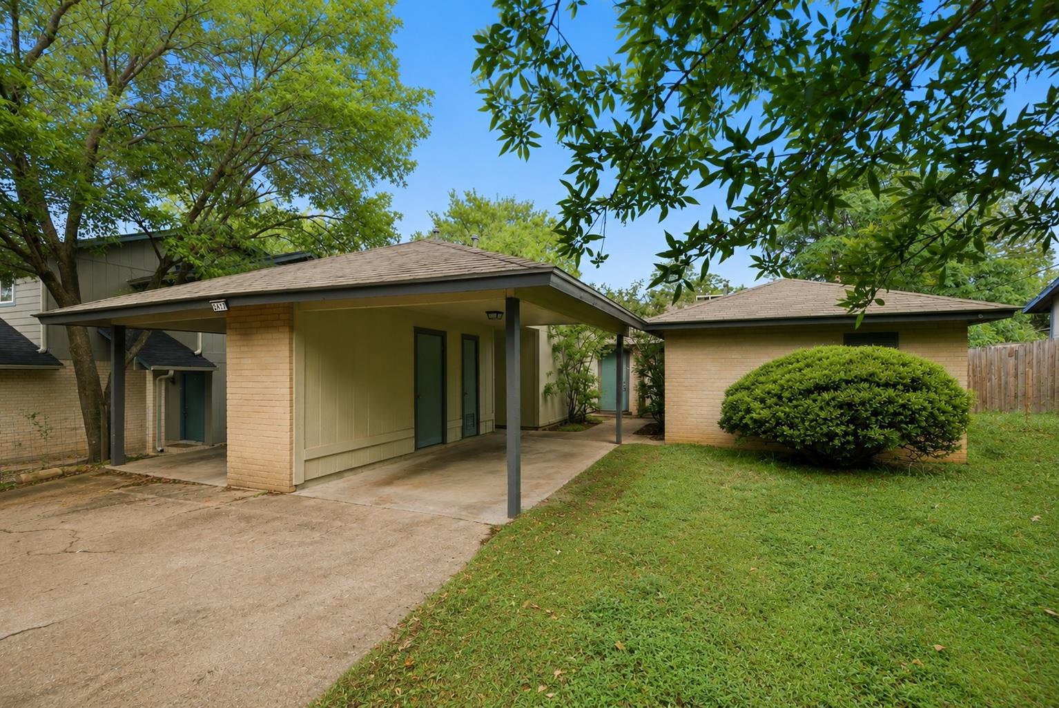 2412 Burleson Ct # A, Austin, TX 78741